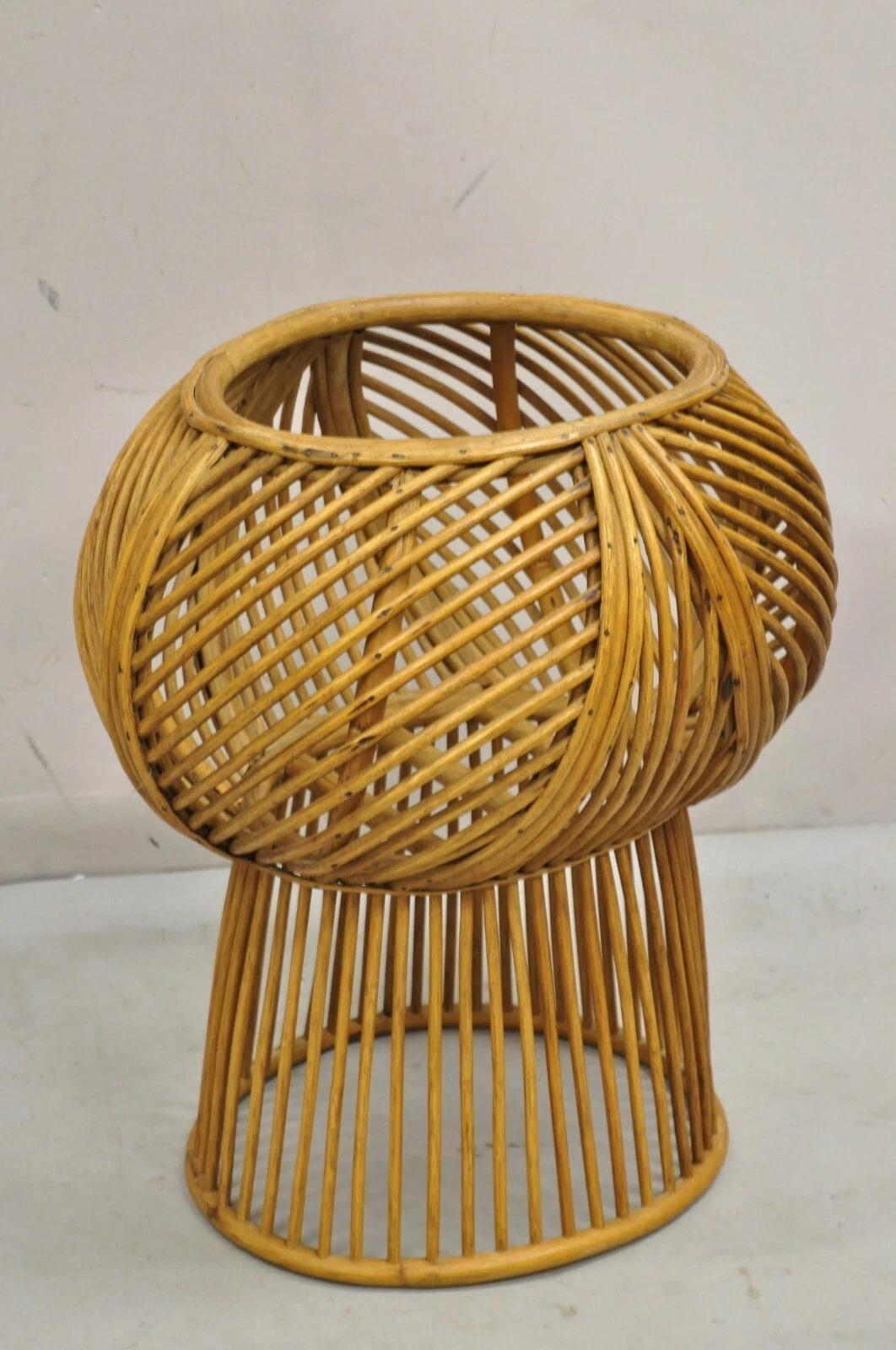 Vintage Mid Century Modern intrecciato in vimini in stile Franco Albini in rattan per piante in vendita 4