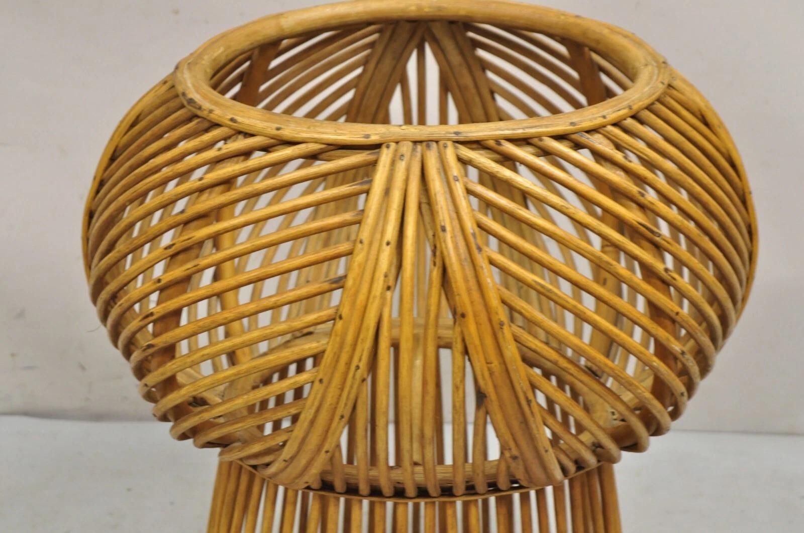 Mid-Century moderno Vintage Mid Century Modern intrecciato in vimini in stile Franco Albini in rattan per piante in vendita