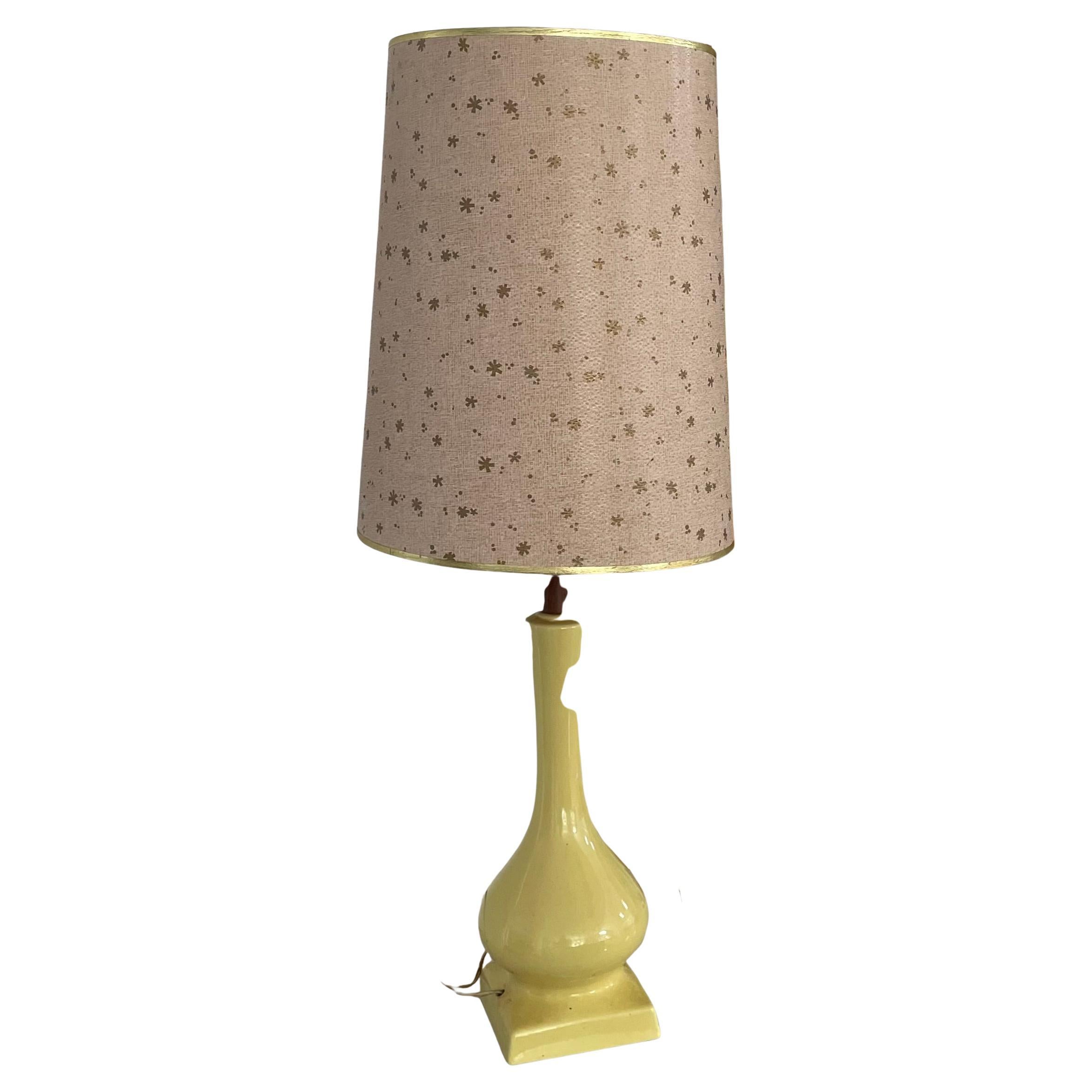 Vintage Mid Century Modern Yellow Ceramic Table Lamp  Original Atomic Pattern S For Sale