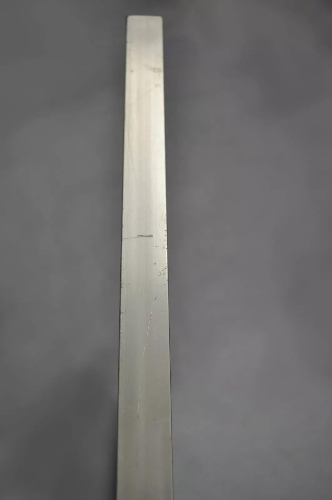Métal Miroir mural moderniste du milieu du siècle dernier avec cadre étoilé gravé avec cadre en métal argenté en vente