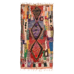 Tapis berbère marocain vintage transitionnel en laine noire du milieu du siècle dernier de Rug & Kilim