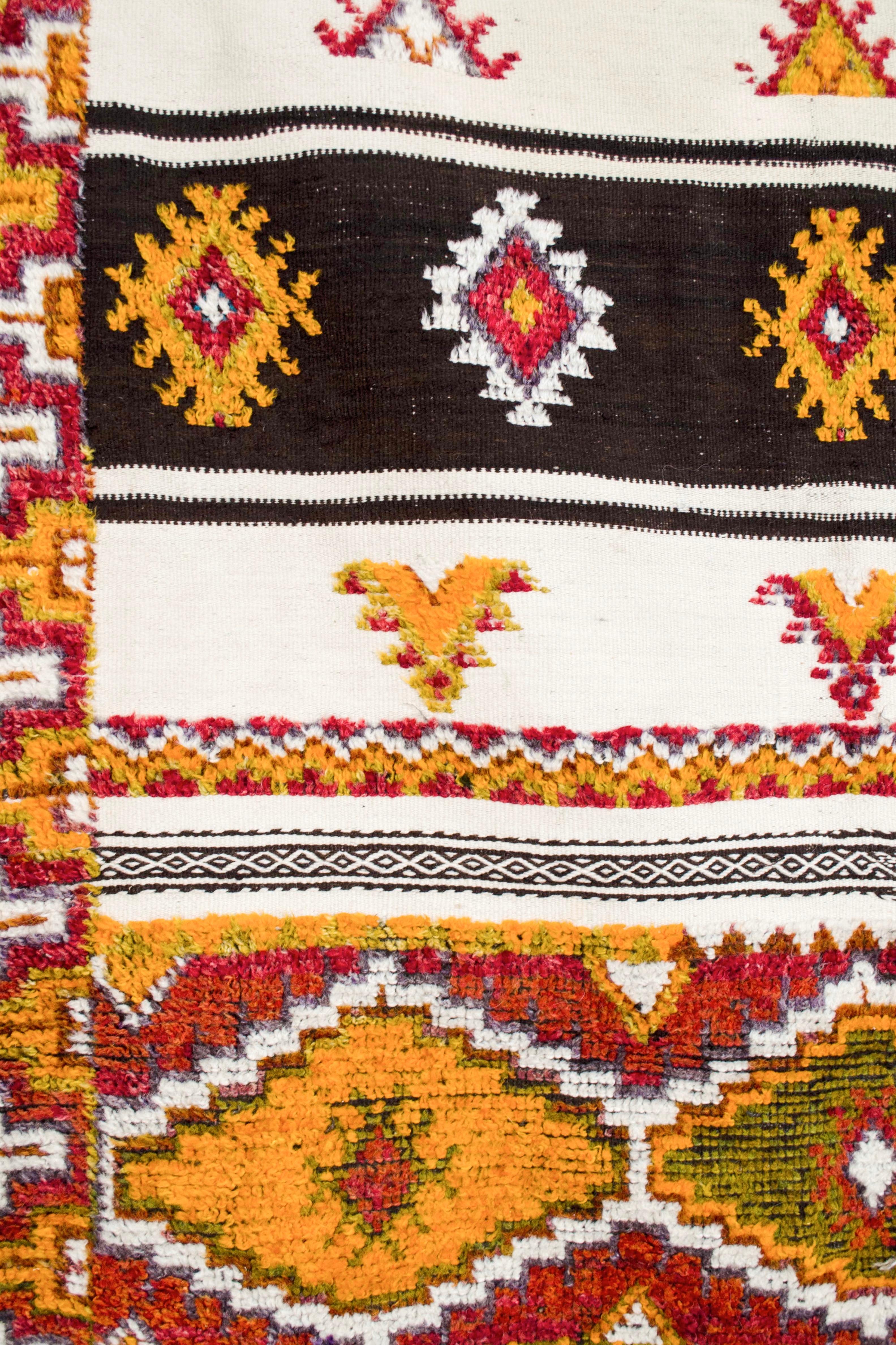 Hand-Woven Vintage Midcentury Moroccan Berber Wool Floor Rug For Sale