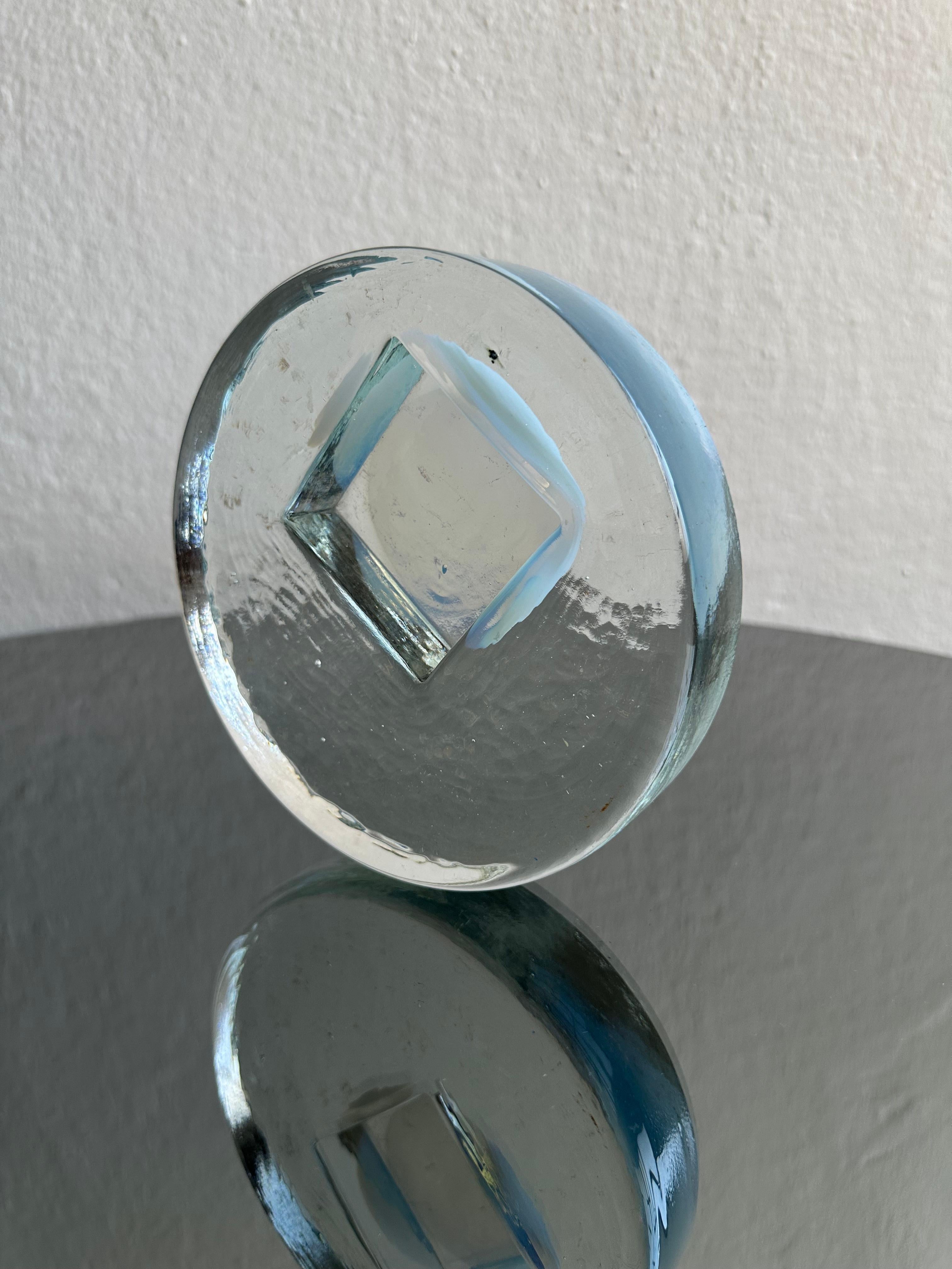 Aschenbecher aus Murano-Glas aus der Mitte des Jahrhunderts, mattiert, mit blauen Akzenten (Muranoglas) im Angebot