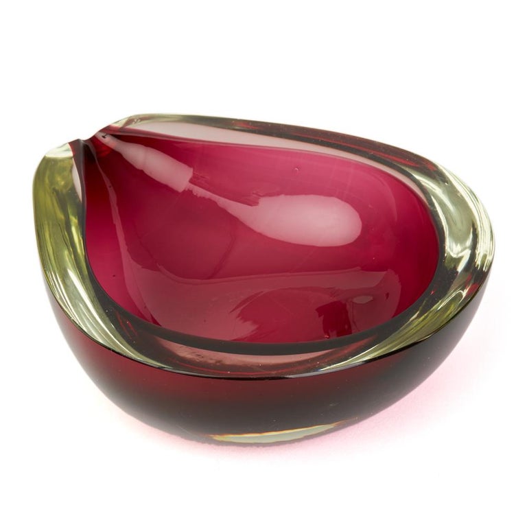 Italian Vintage Midcentury Murano Sommerso Mauve Glass Bowl