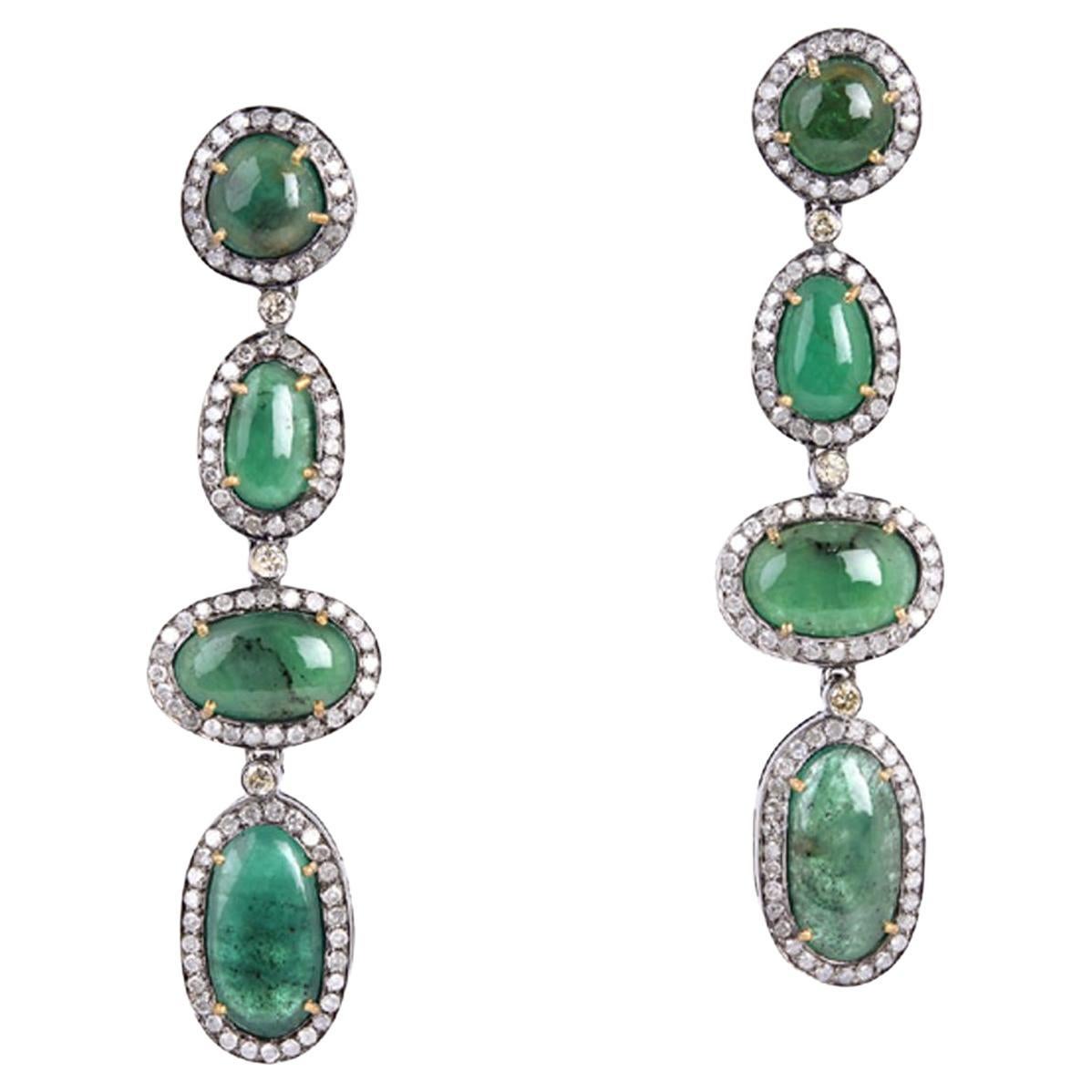 Vintage Mid Century Natürliche Smaragd und Diamant Tropfen Ohrringe im Angebot