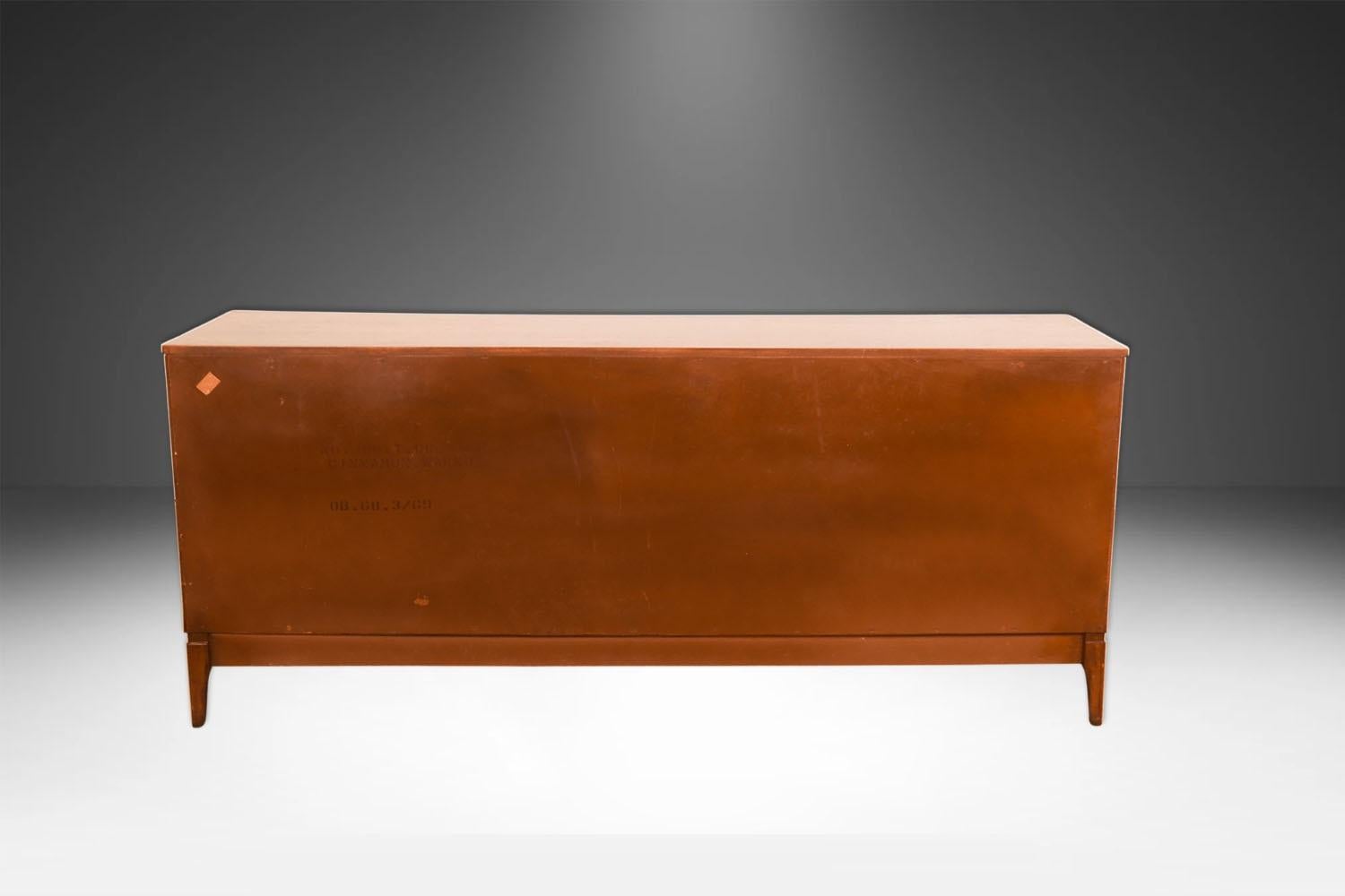 Commode à neuf tiroirs Vintage Mid Century en vente 5