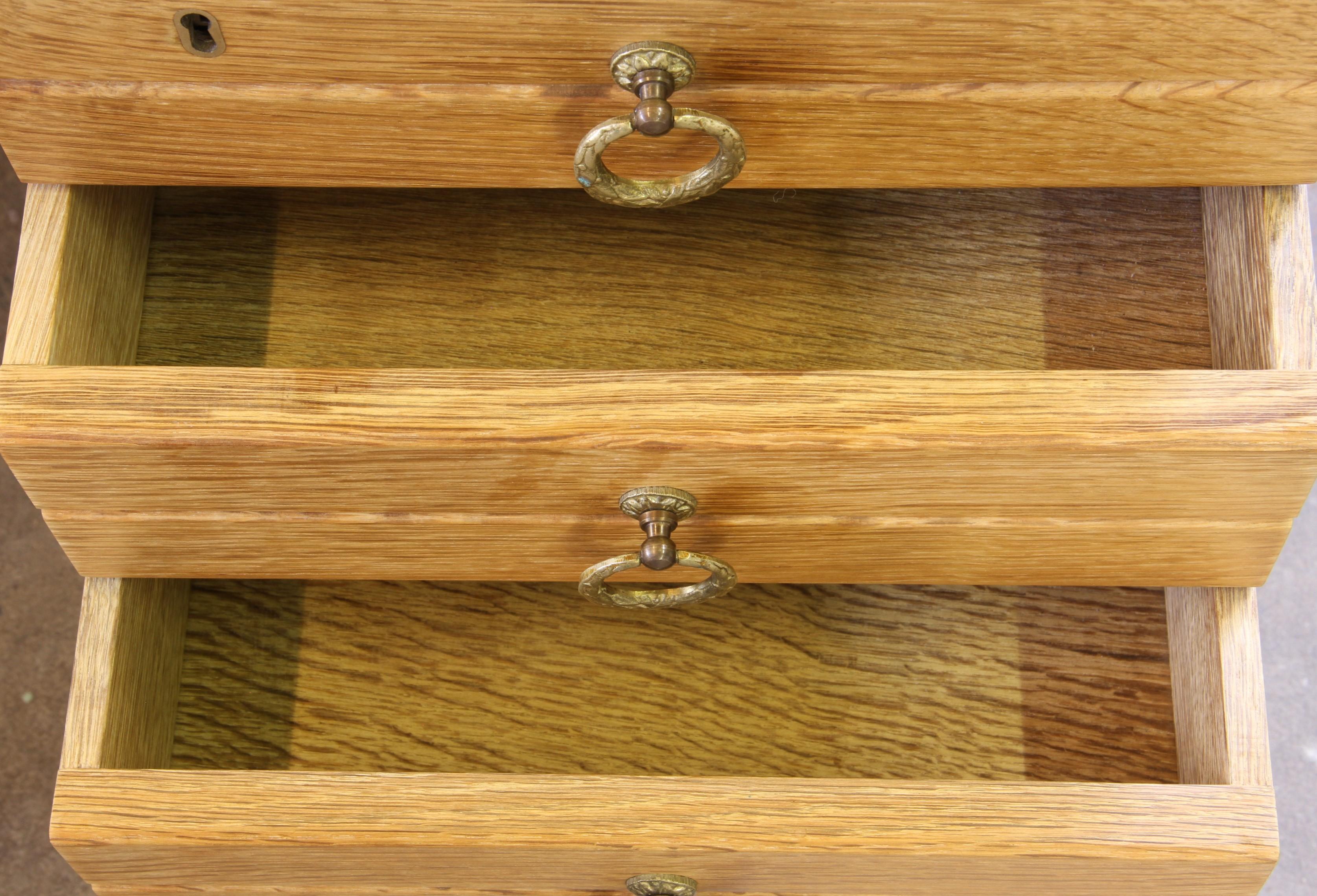Vintage Mid-Century Oak Writing Desk with 6 Drawers, Open Back, Kjærnulf style. in vendita 10