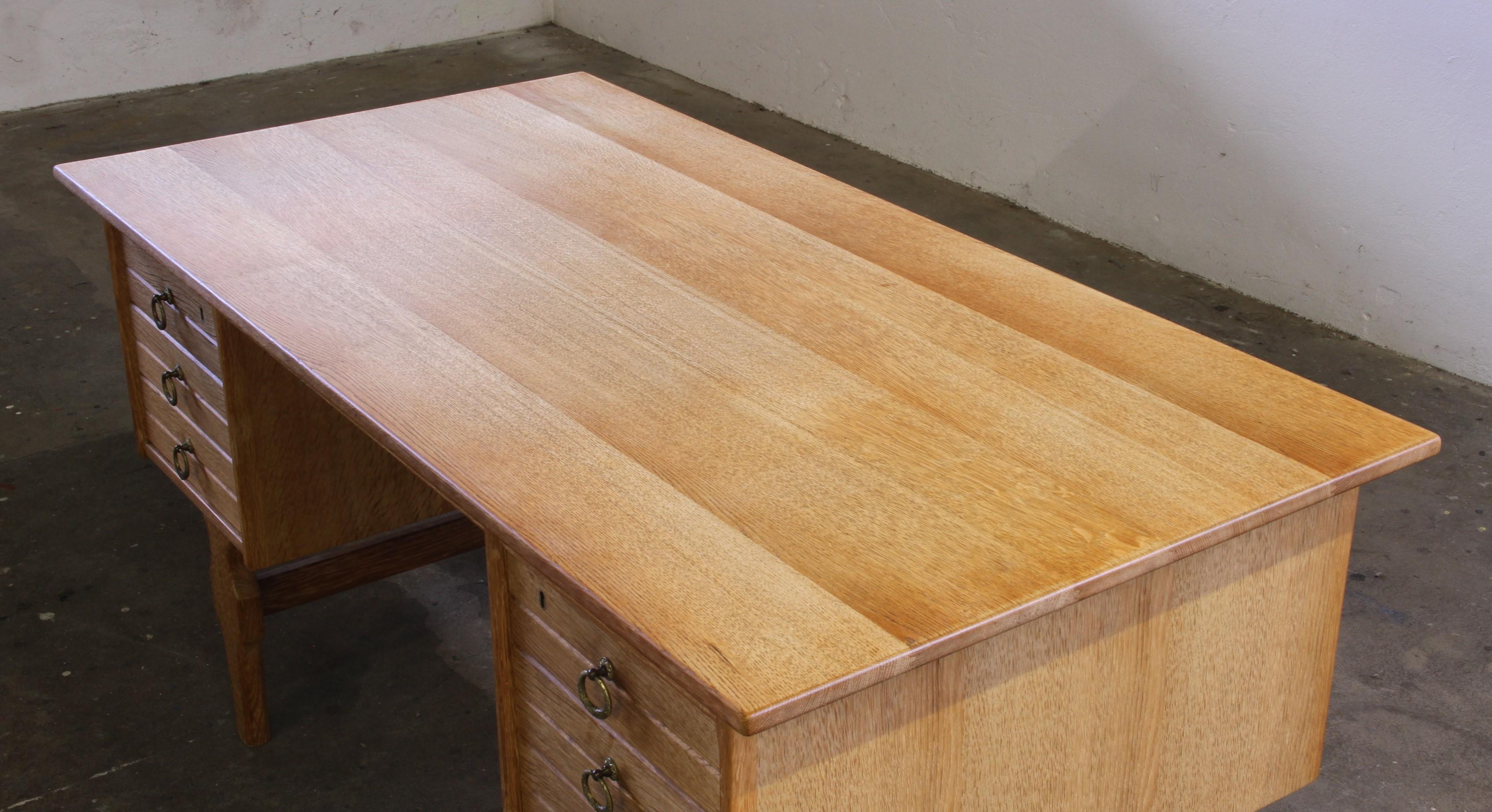 Vintage Mid-Century Oak Writing Desk with 6 Drawers, Open Back, Kjærnulf style. in vendita 11
