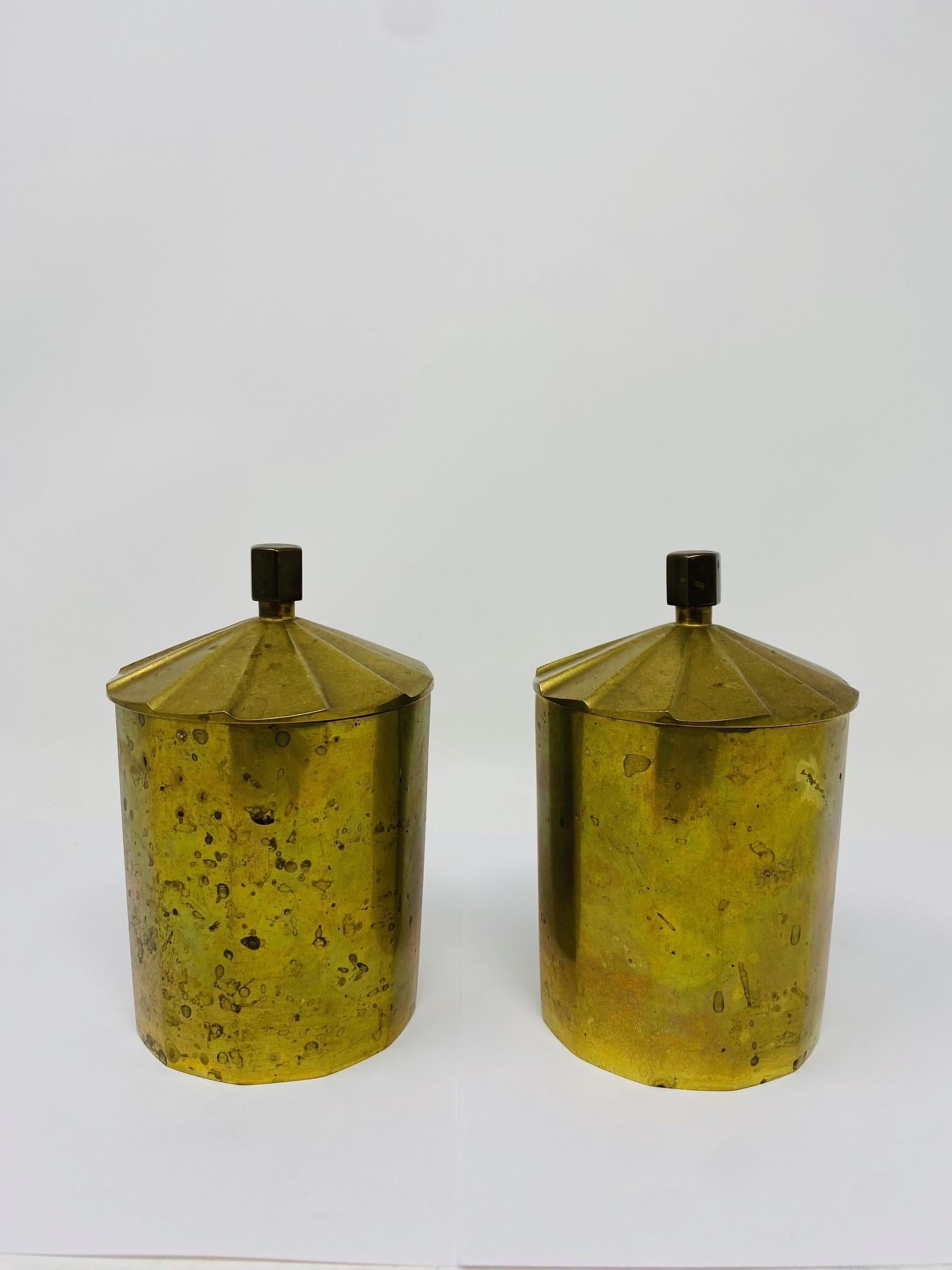 Vintage Mid-Century Pair of Brass Canisters For Sale 1