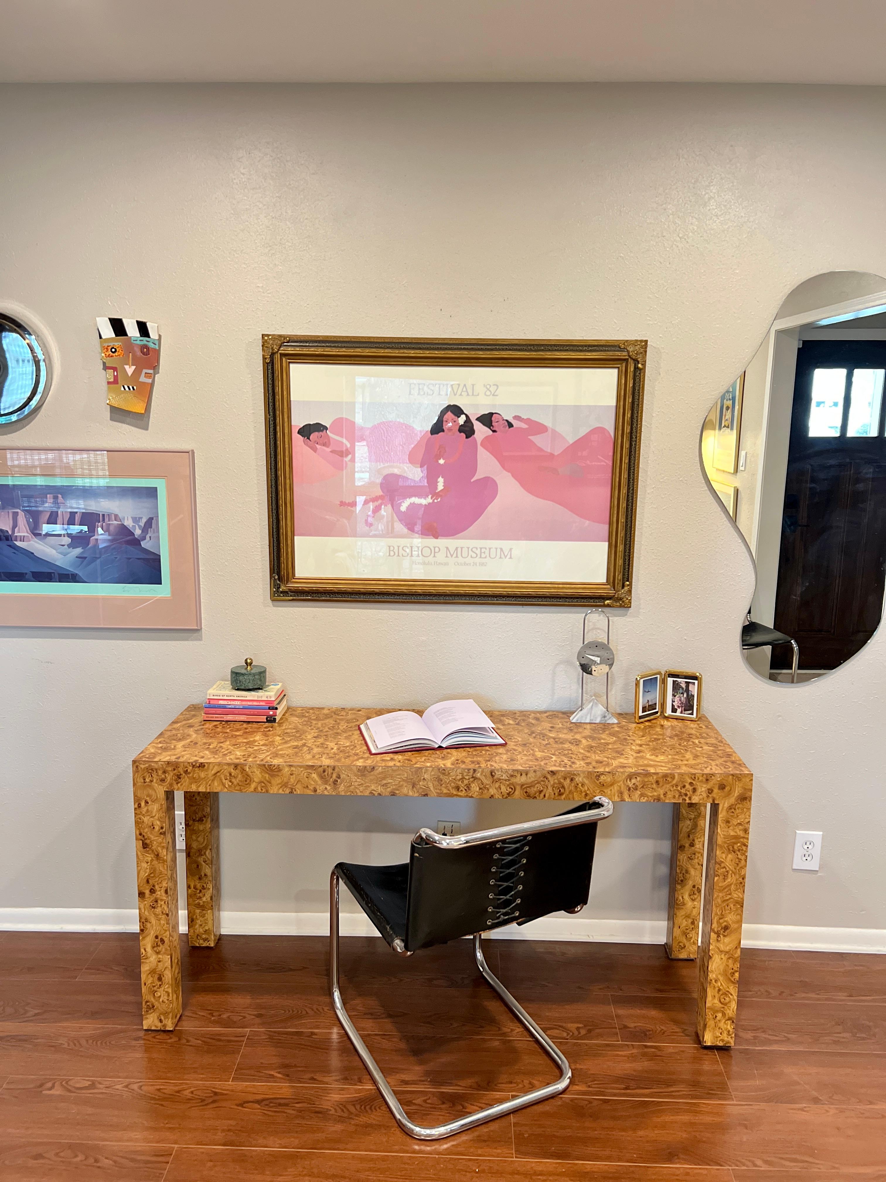 Late 20th Century Vintage Mid-Century Parsons Style Burl Laminate Console Sofa Table