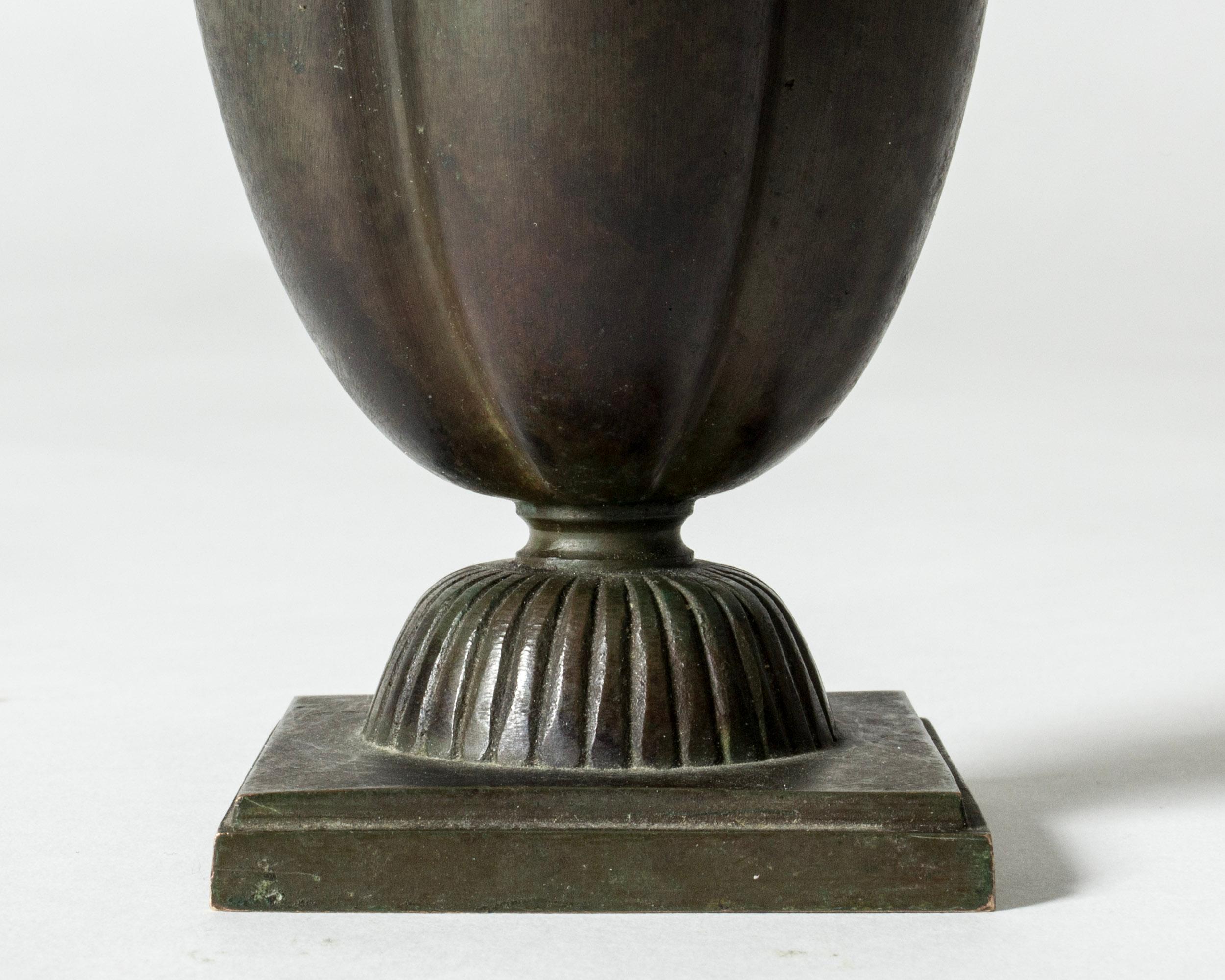 Beautiful 1930s bronze vase, hand cast at Guldsmedsaktiebolaget, GAB, and finished with moss green patina.

GAB was founded in Stockholm in 1867 and was an important influence on the Swedish art and crafts and industrial design scenes for more than