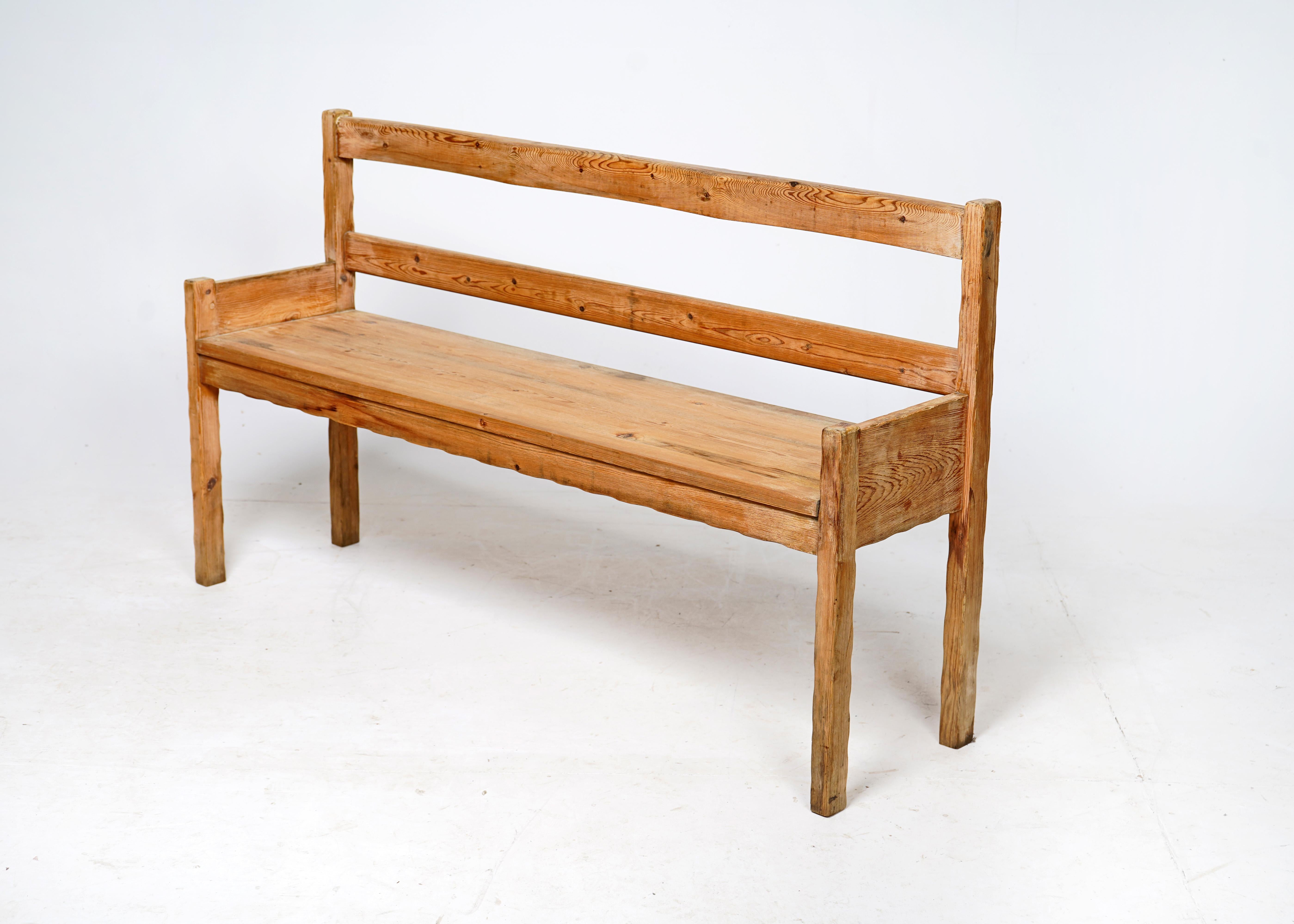 Vintage Mid Century Pine Bench Scandinavian With Scallop Edge  For Sale 9