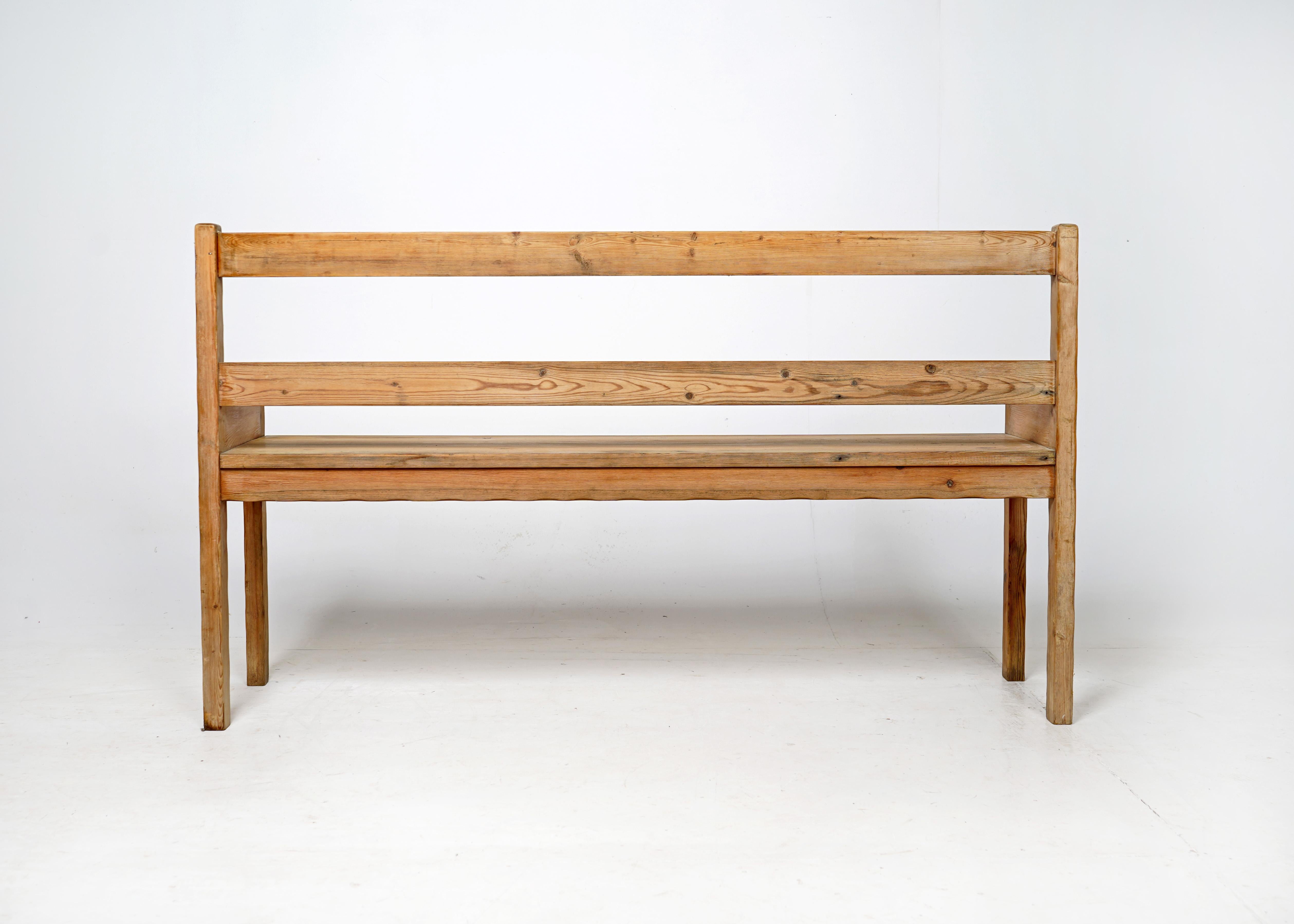 Vintage Mid Century Pine Bench Scandinavian With Scallop Edge  For Sale 1