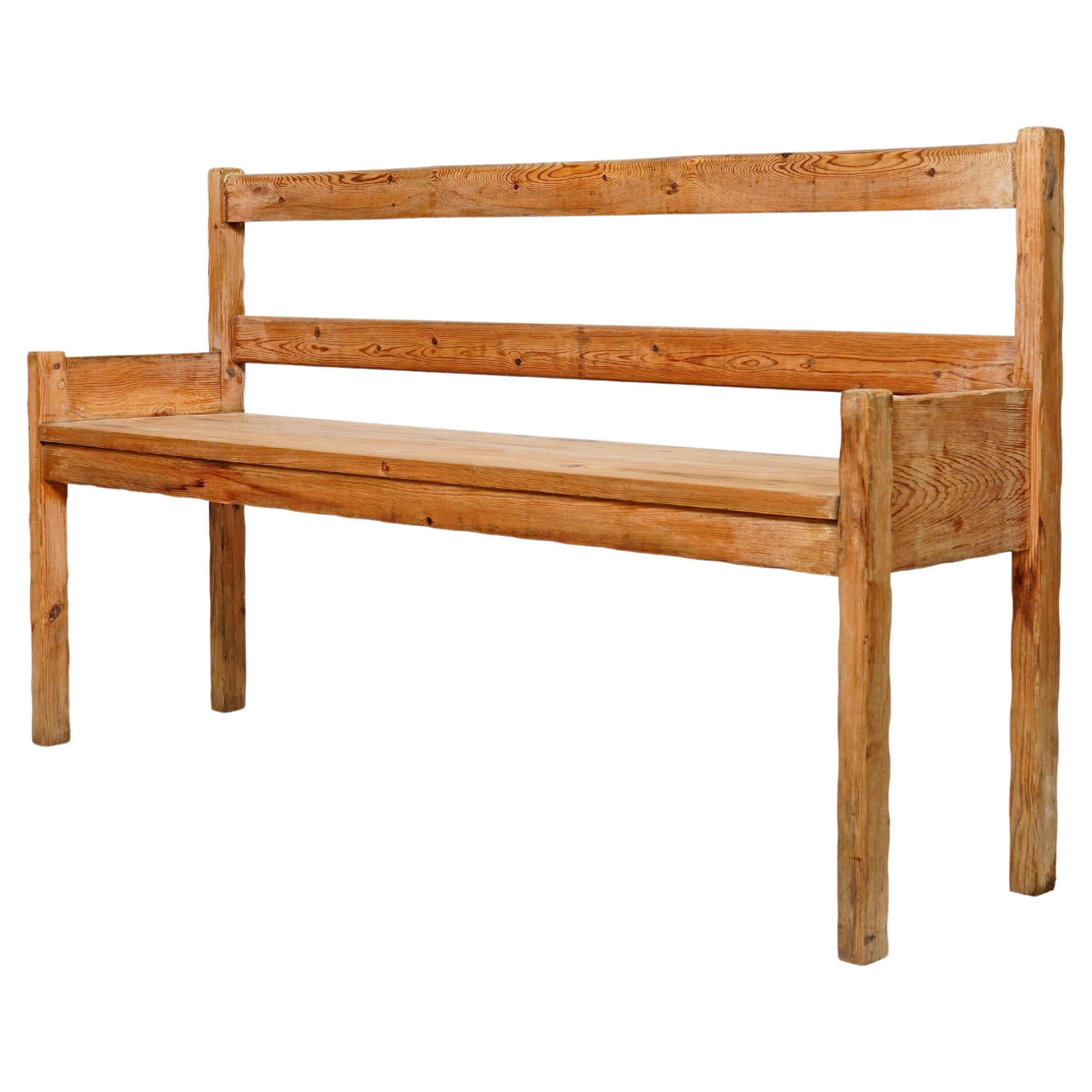 Banc vintage en pin du milieu du siècle Scandinave avec bord festonné 