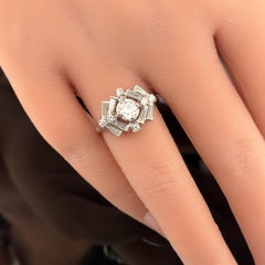 Anillo de cóctel vintage de platino de mediados de siglo con diamantes de talla europea 1,87 ctw