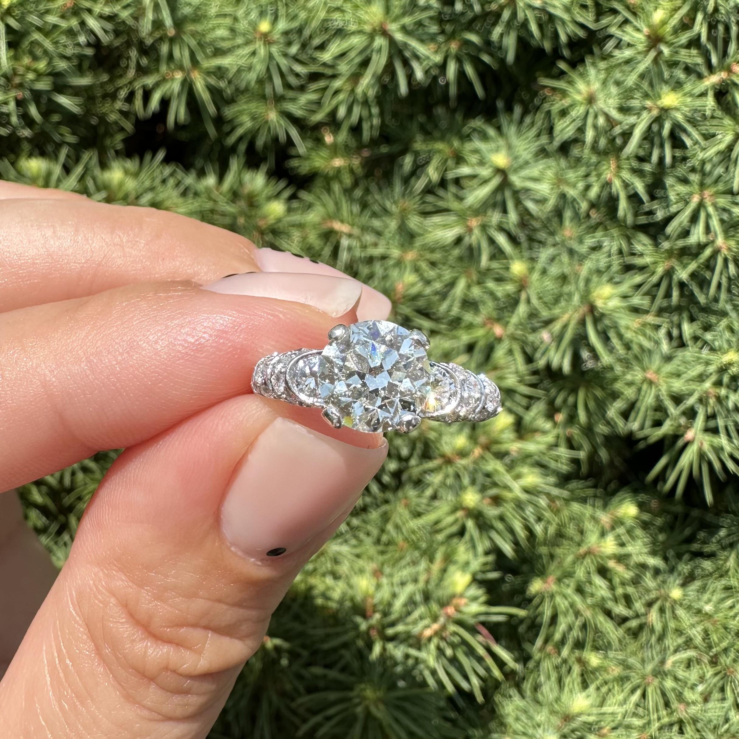 Vintage Mid Century Platin GIA 2,24ct alt Diamant Schritt Seiten Verlobungsring im Angebot 2