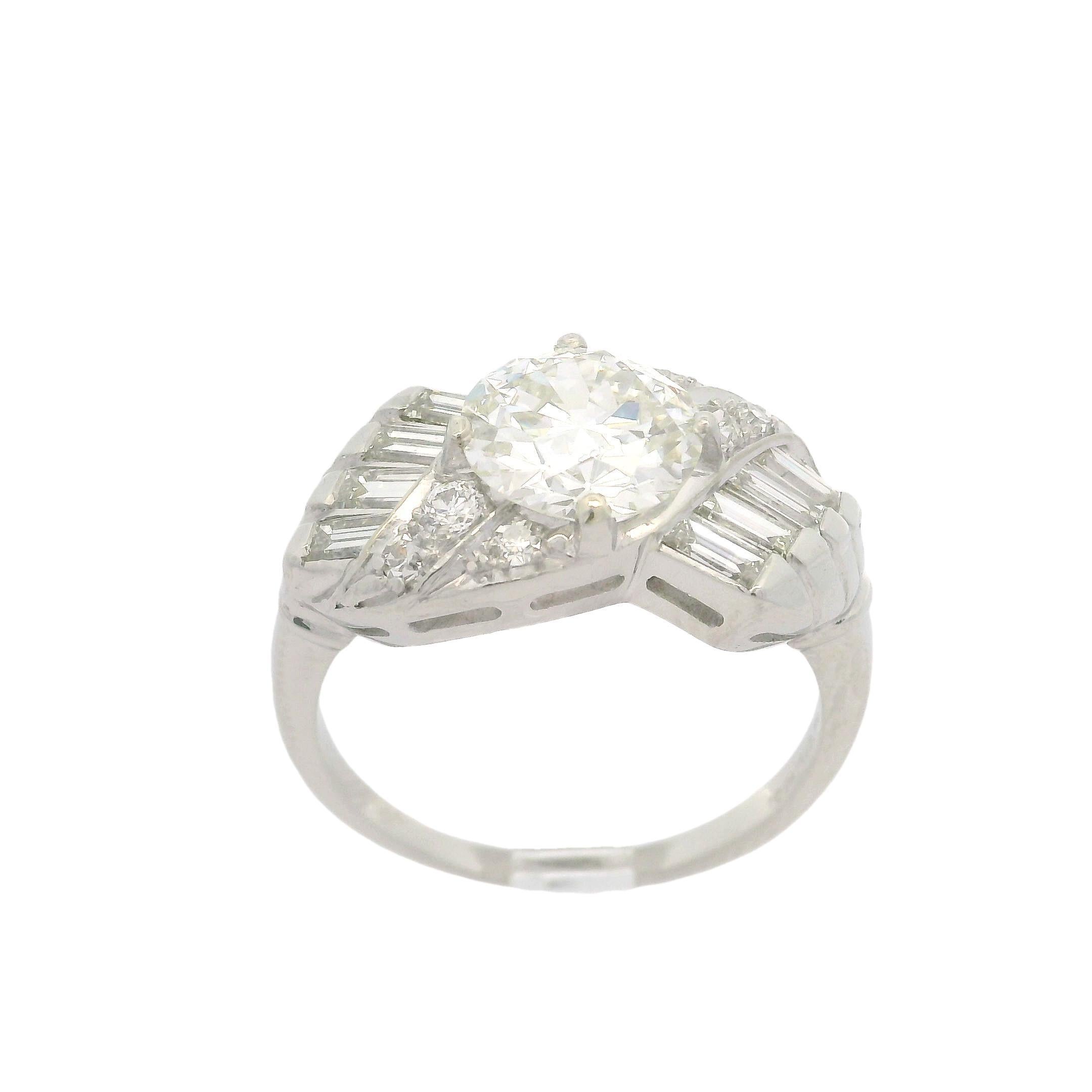 Vintage Mid Century Platin GIA 2,6ctw Fiery Old Cut und Baguette Diamantring, Vintage (Brillantschliff)