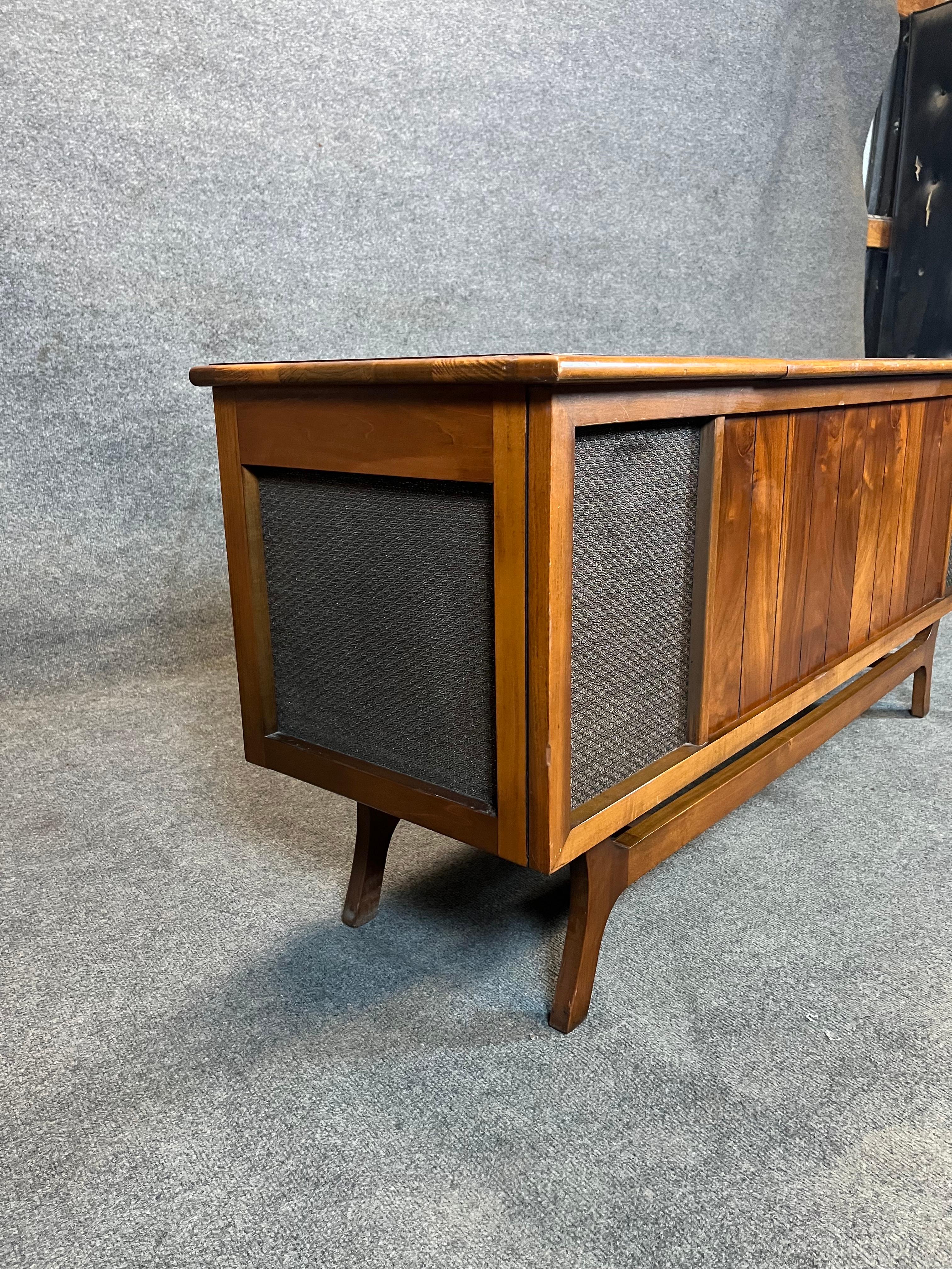 Mid-Century Modern Vintage Mid Century Record Player/Stereo Console by Airline