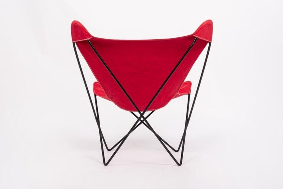 Chaise en métal et toile papillon rouge vintage du milieu du siècle par Knoll, 1970 Bon état - En vente à Detroit, MI