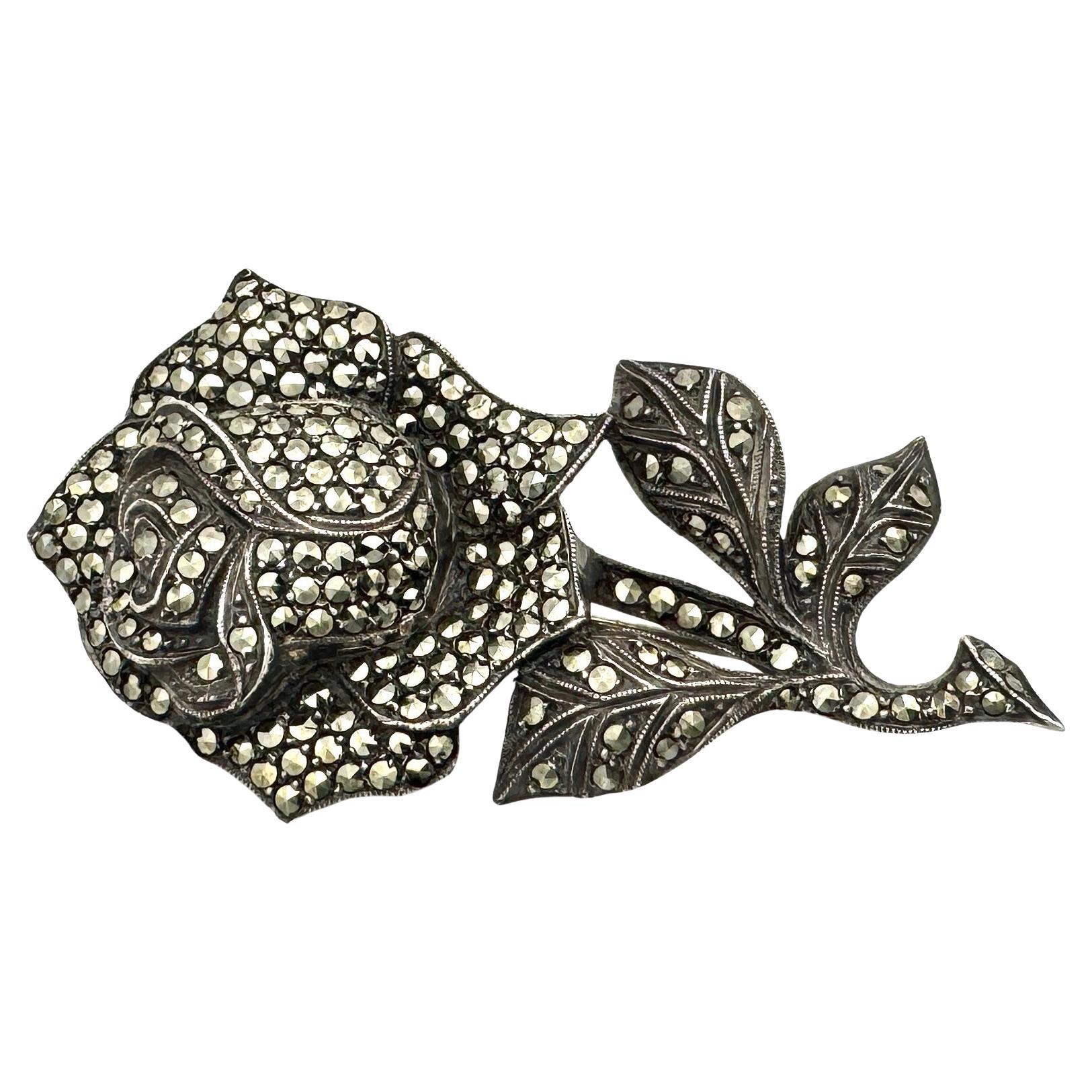 Broche vintage rosa de mediados de siglo Marcasita Plata