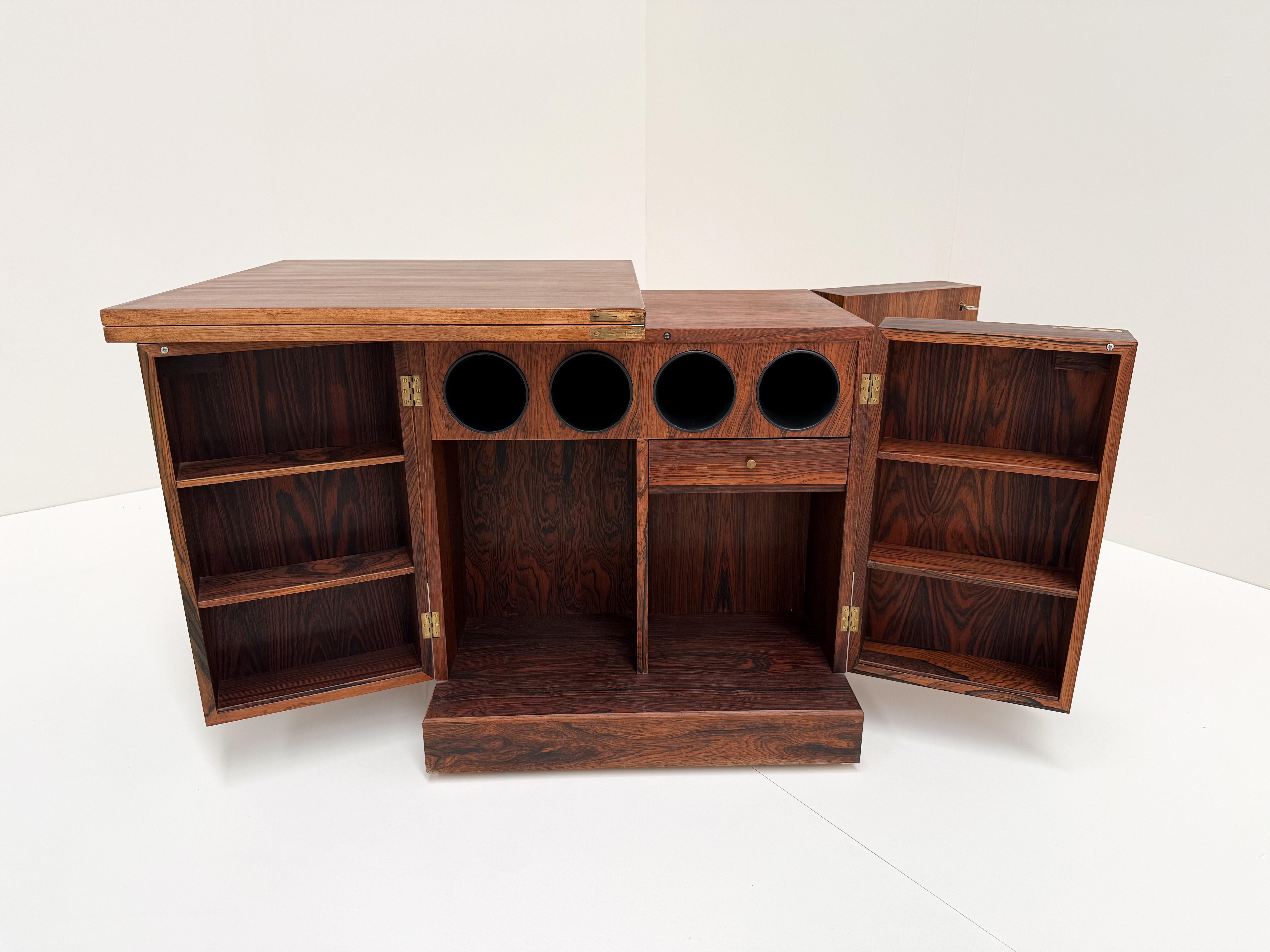 Vintage Mid-Century Rosewood Cube Bar Cabinet - Torbjørn Afdal for Bruksbo For Sale 5