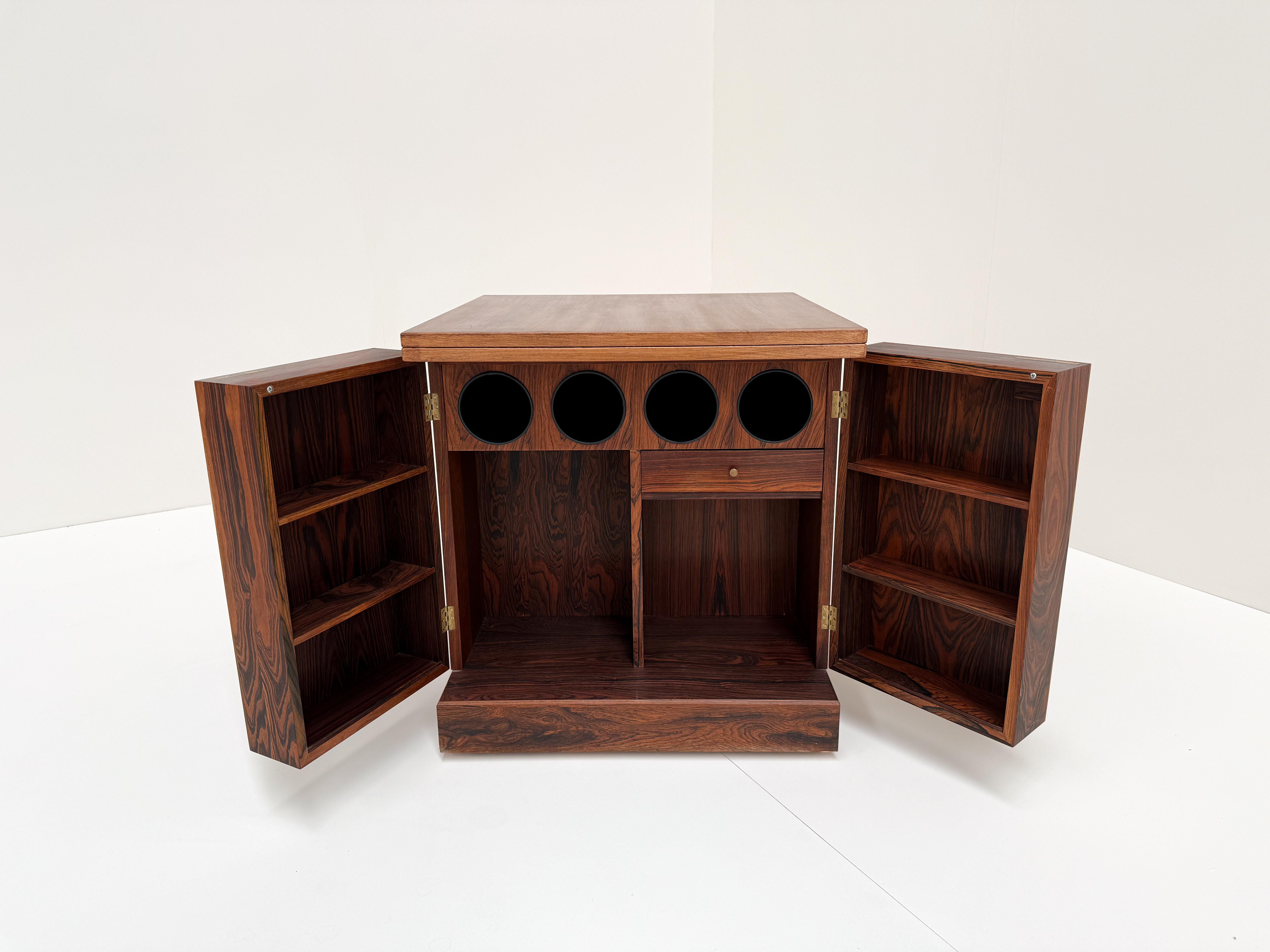 Mid-Century Modern Vintage Mid-Century Rosewood Cube Bar Cabinet - Torbjørn Afdal for Bruksbo For Sale