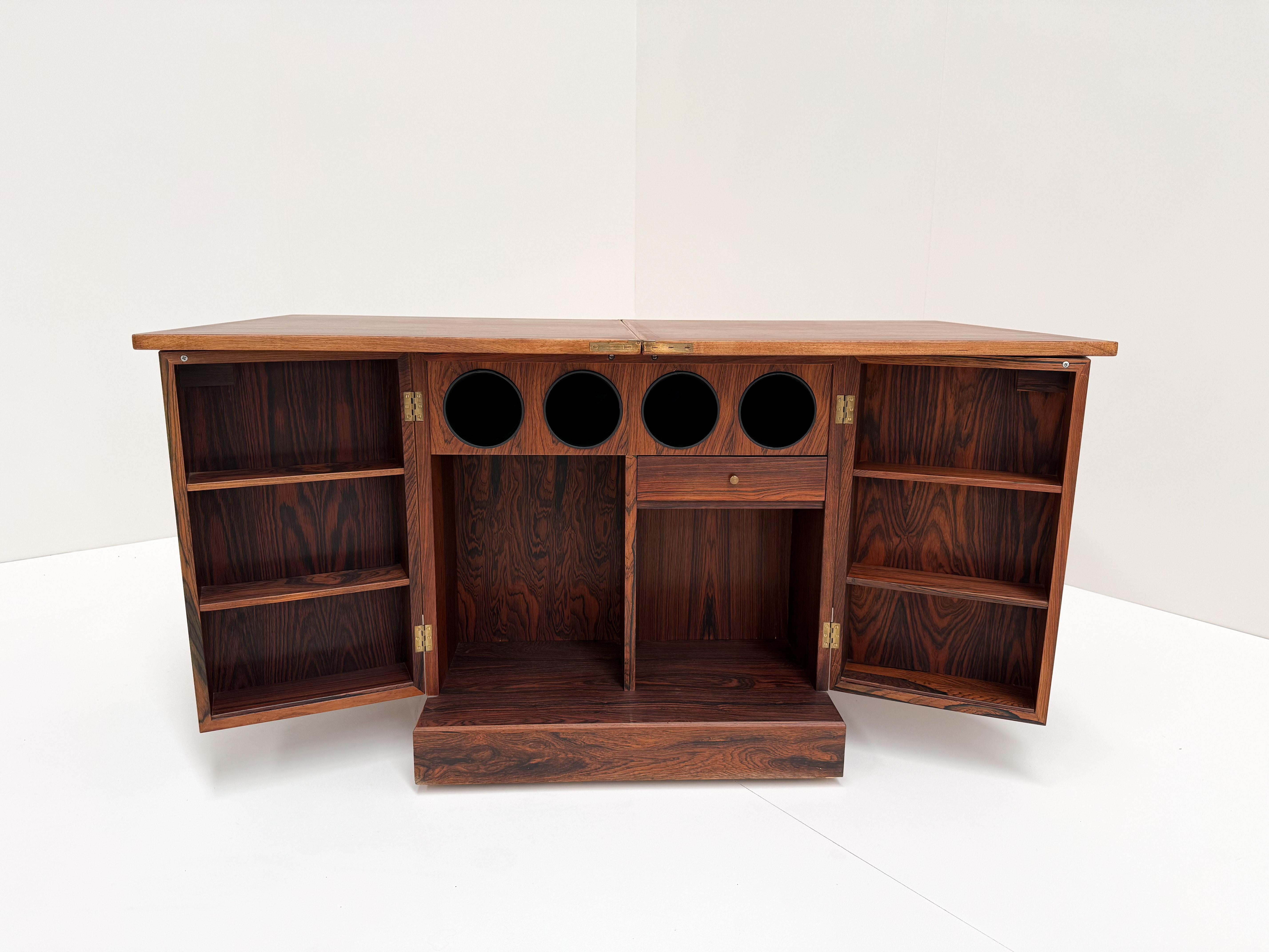 Vintage Mid-Century Rosewood Cube Bar Cabinet - Torbjørn Afdal for Bruksbo For Sale 2