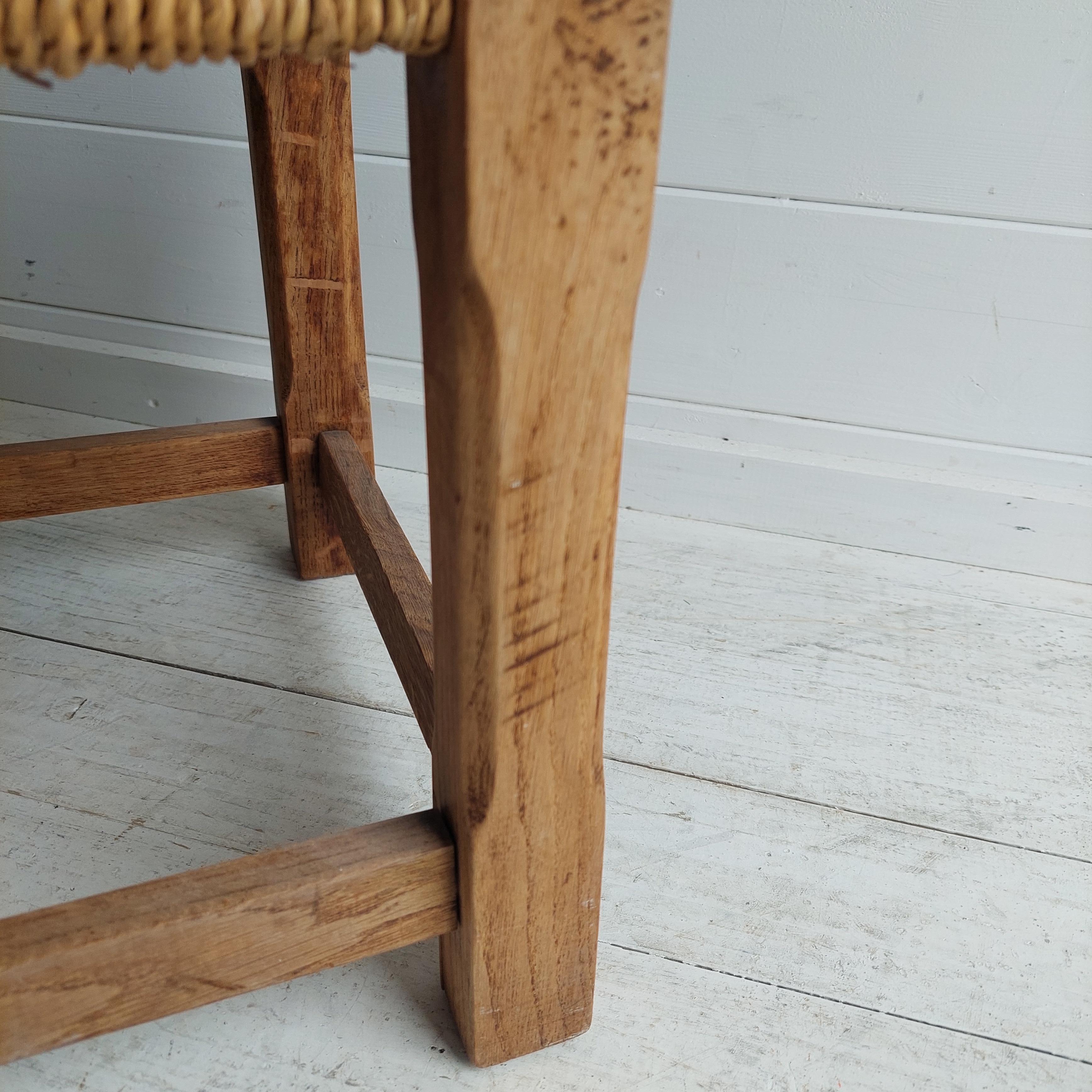 Vintage Mid century rustic low woven stool seagrass footrest, 50s For Sale 6