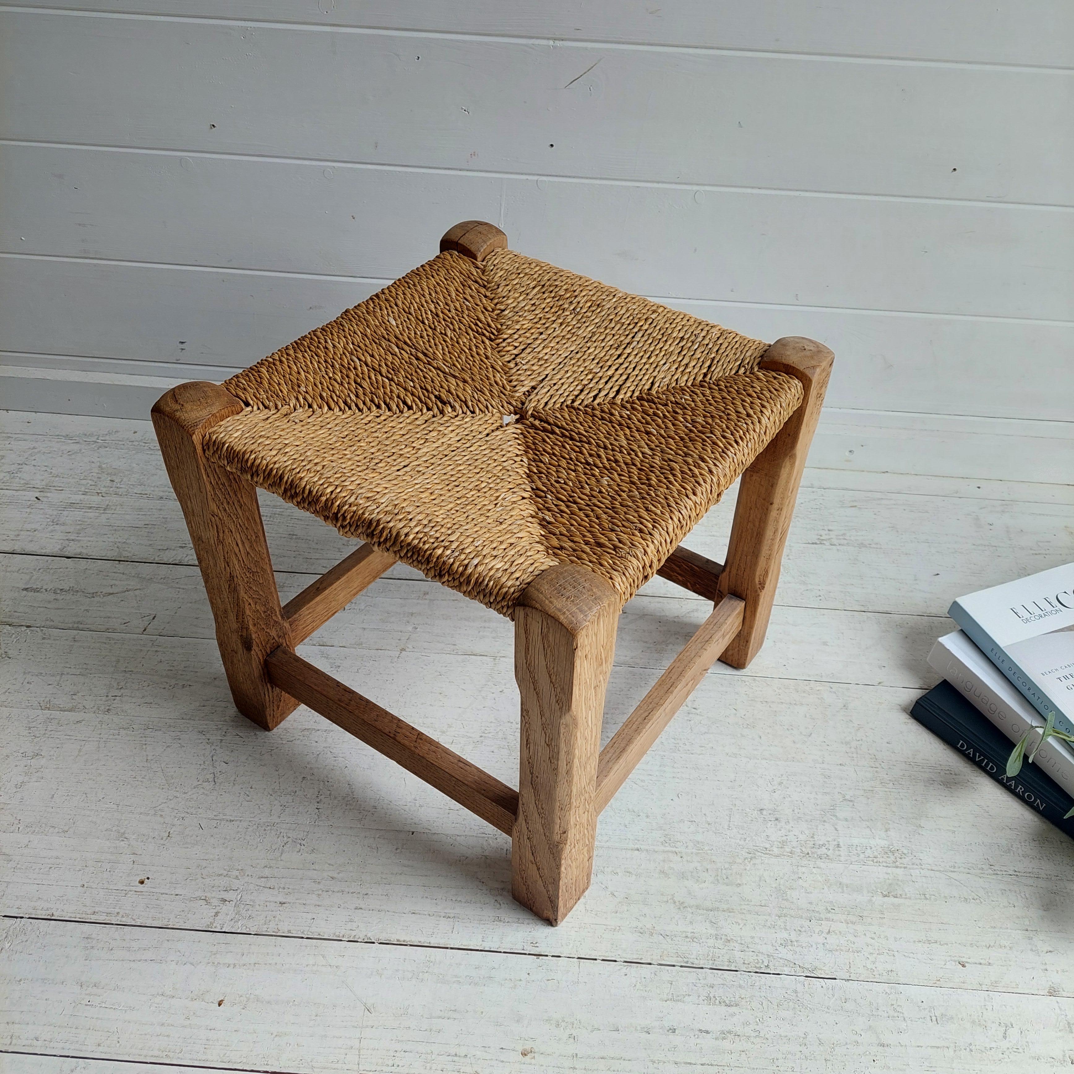 British Vintage Mid century rustic low woven stool seagrass footrest, 50s For Sale