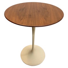 Vintage Mid Century Saarinen für Knoll Tulip Beistelltisch