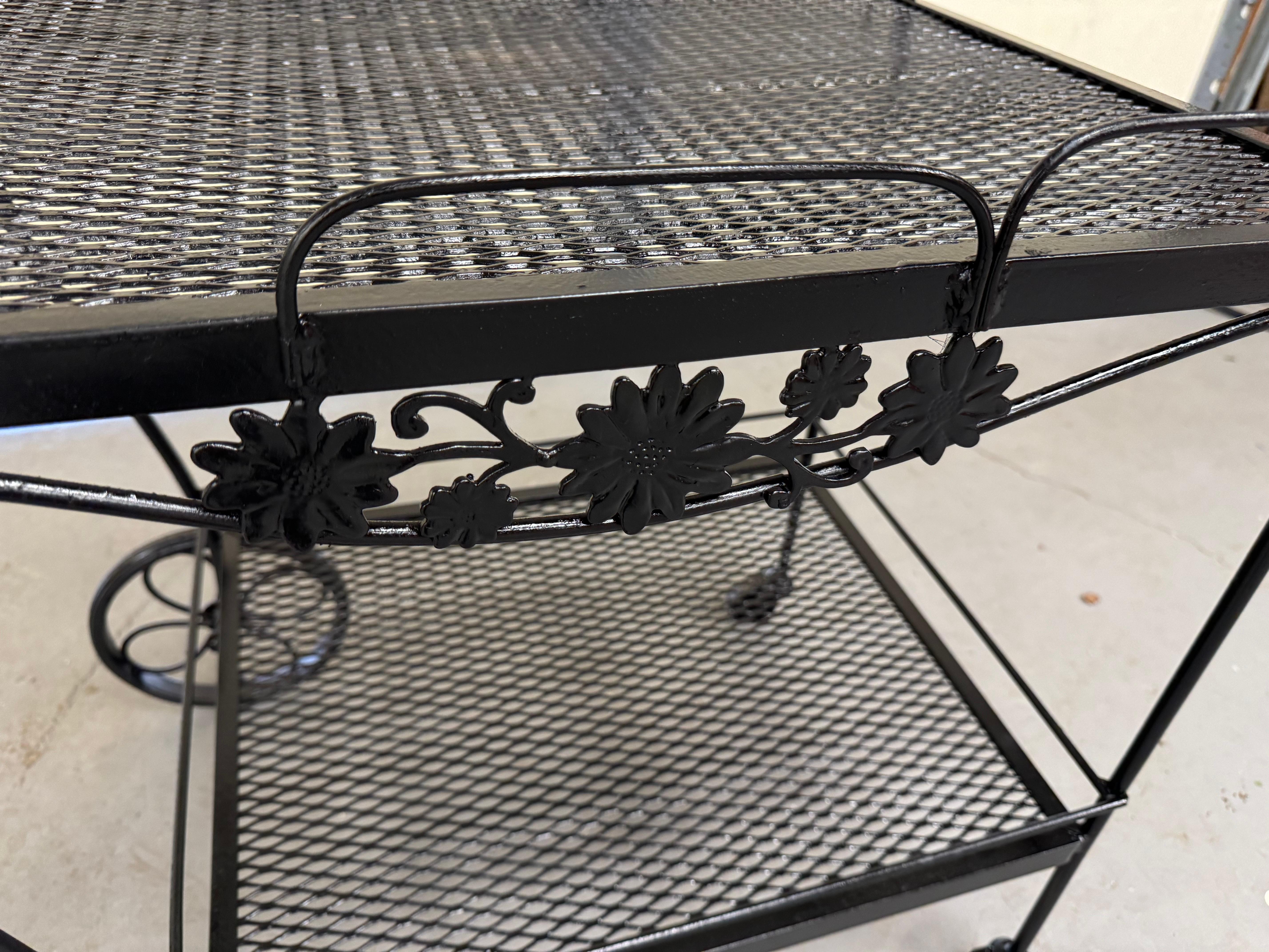 Vintage  Chariot de bar en fer d'extérieur Salterin du milieu du siècle en vente 3