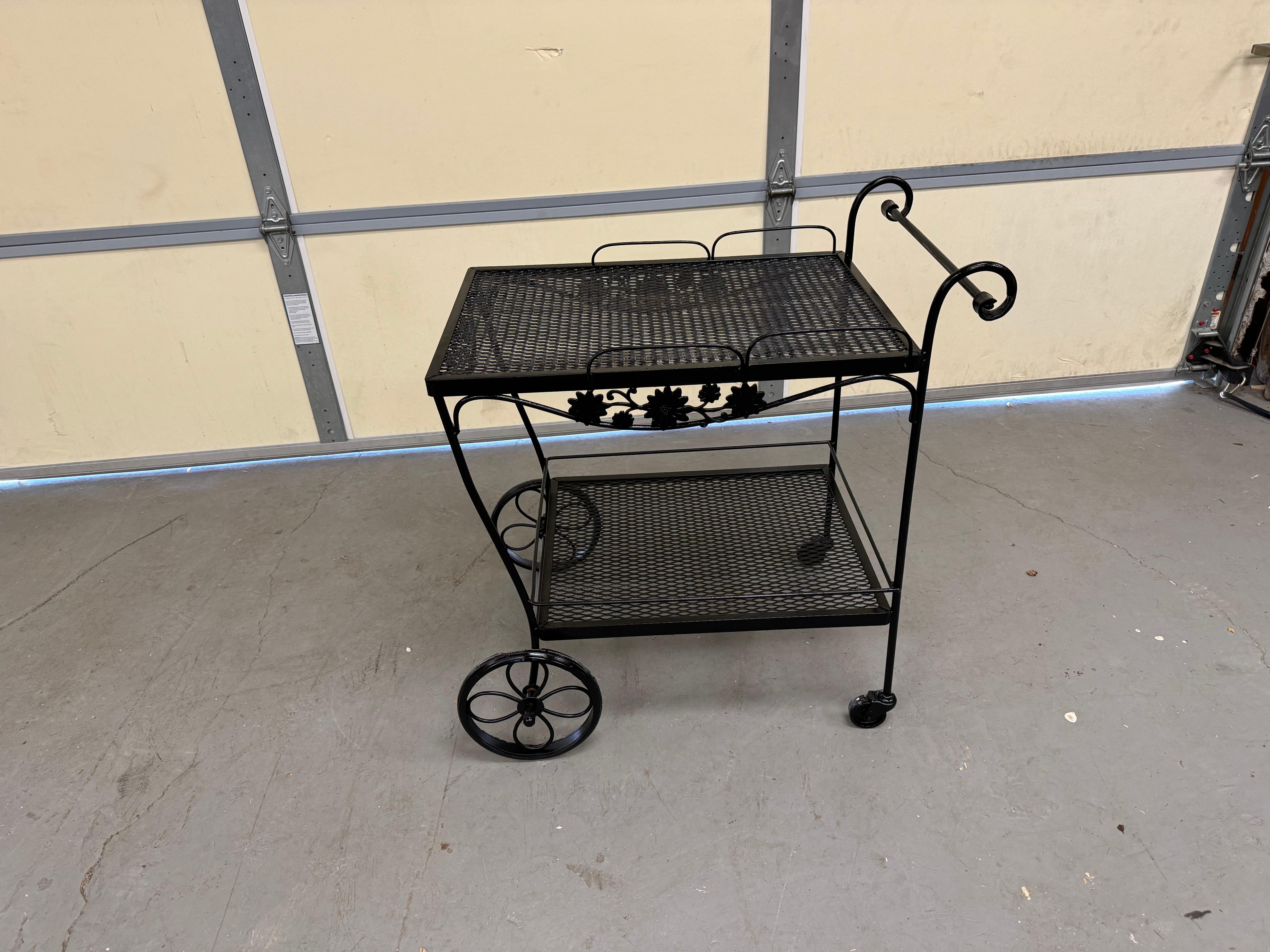Vintage  Chariot de bar en fer d'extérieur Salterin du milieu du siècle en vente 5