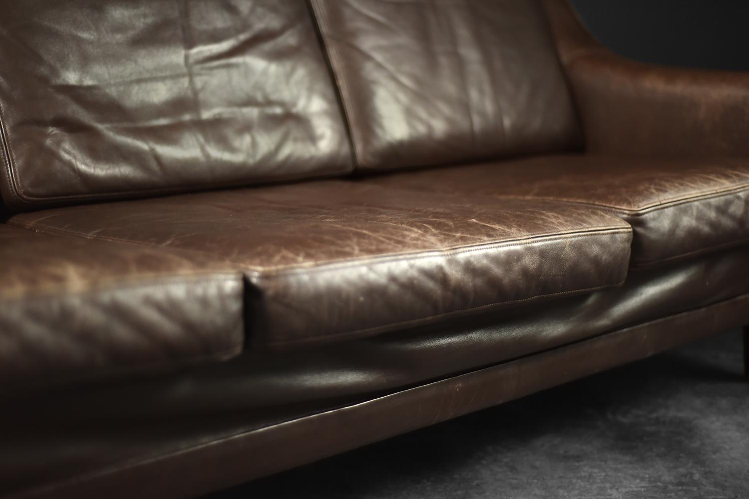 Vintage Mid-Century Scandinavian Danish Modern Brown Leather 3-Seater Sofa, 1970 im Zustand „Gut“ im Angebot in Warszawa, Mazowieckie