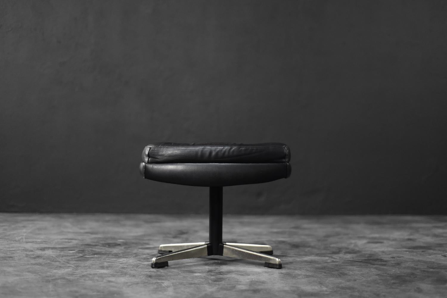 Mid-Century Modern Vintage Mid-Century Scandinavian Modern Black Leather Rectangular Ottoman, 1970s For Sale