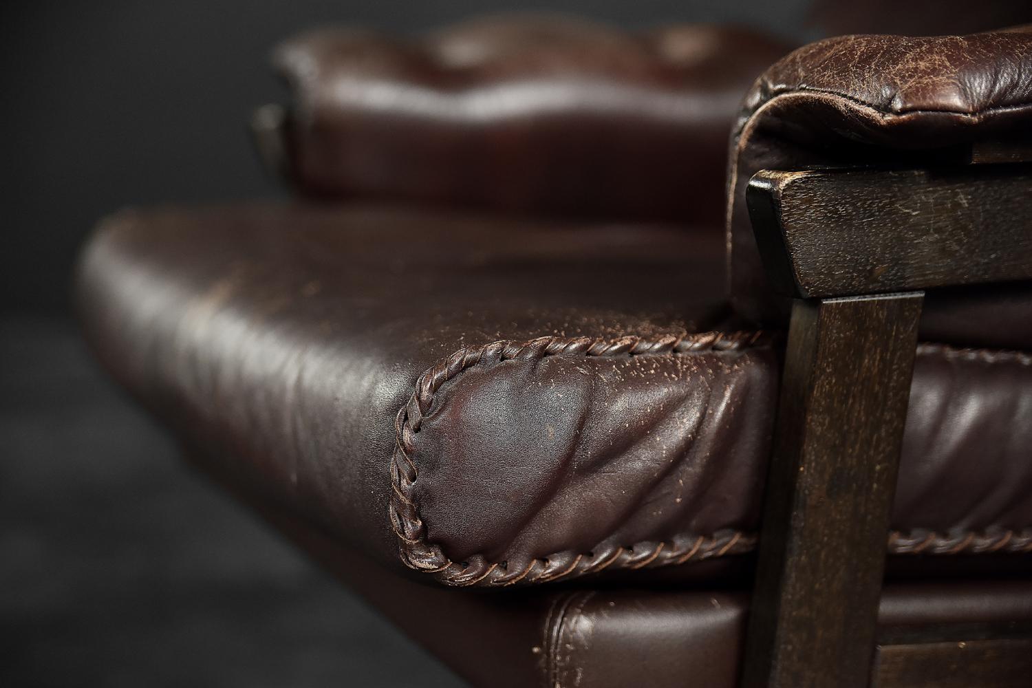 Executive Swivel Chair aus braunem Leder, skandinavisch-modern, Mitte des Jahrhunderts im Angebot 8