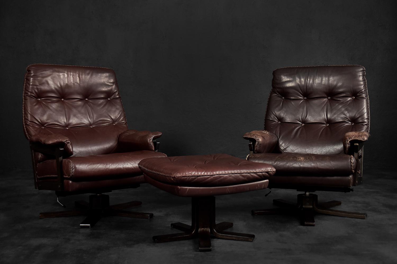 Vintage Midcentury Scandinavian Modern Leather Executive Swivel Chair & Ottoman For Sale 5