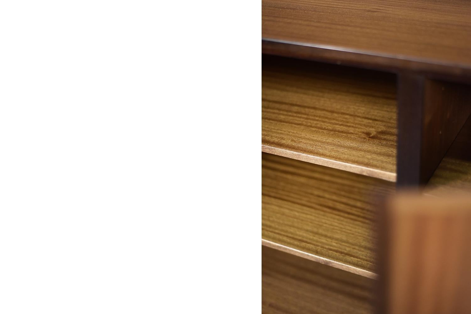 Vintage Mid-Century Scandinavian Modern Mahogany Cabinet Model 4 by Gunni Omann In Good Condition In Warszawa, Mazowieckie
