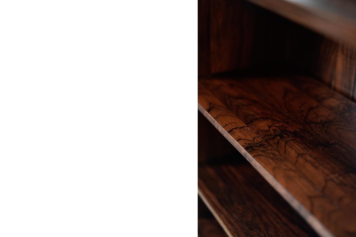 Vintage Midcentury Scandinavian Modern Rosewood Bookcase by Gunni Omann For Sale 1