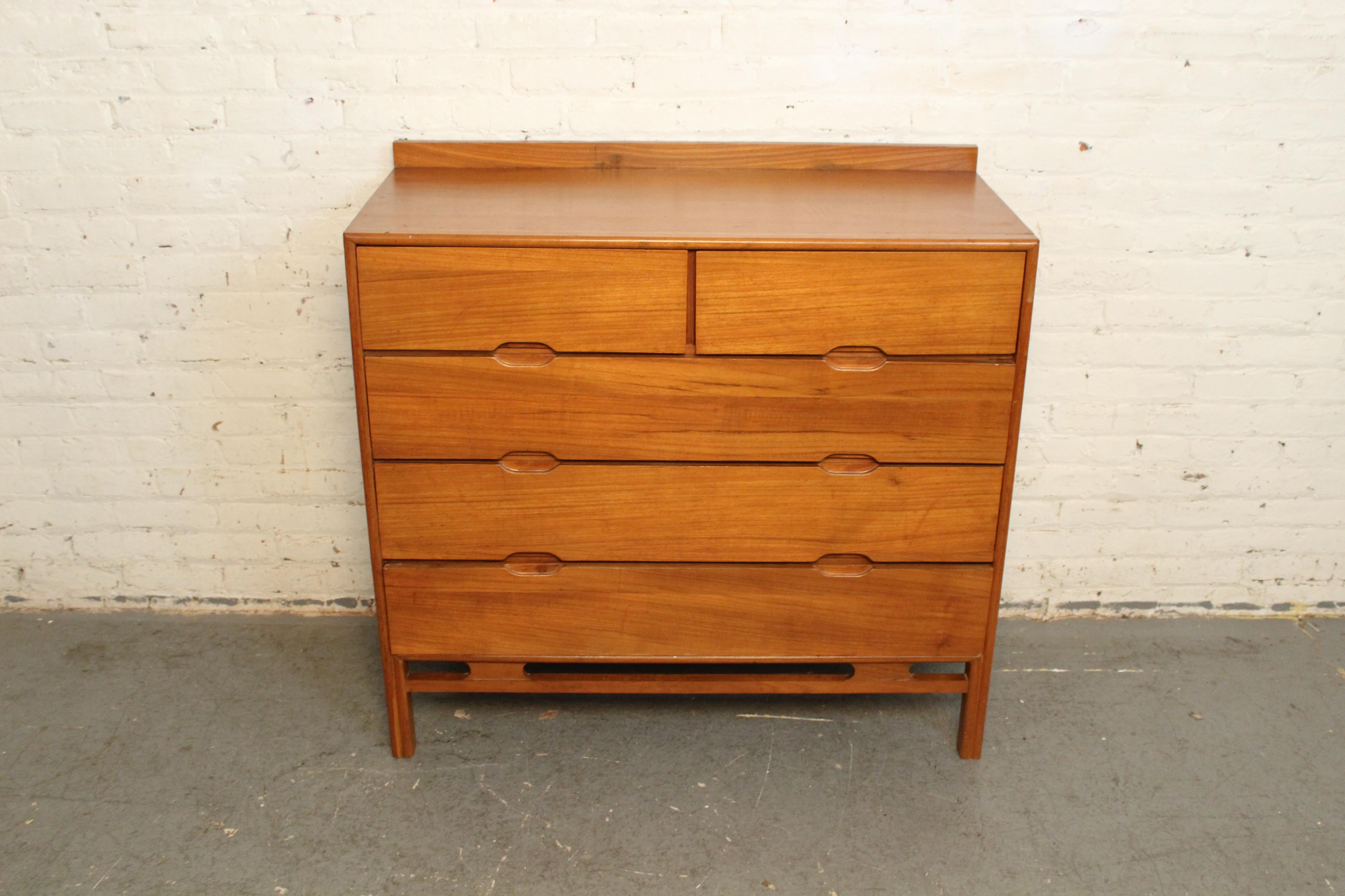 Vintage Mid-Century Scandinavian Modern Teak Dresser 7