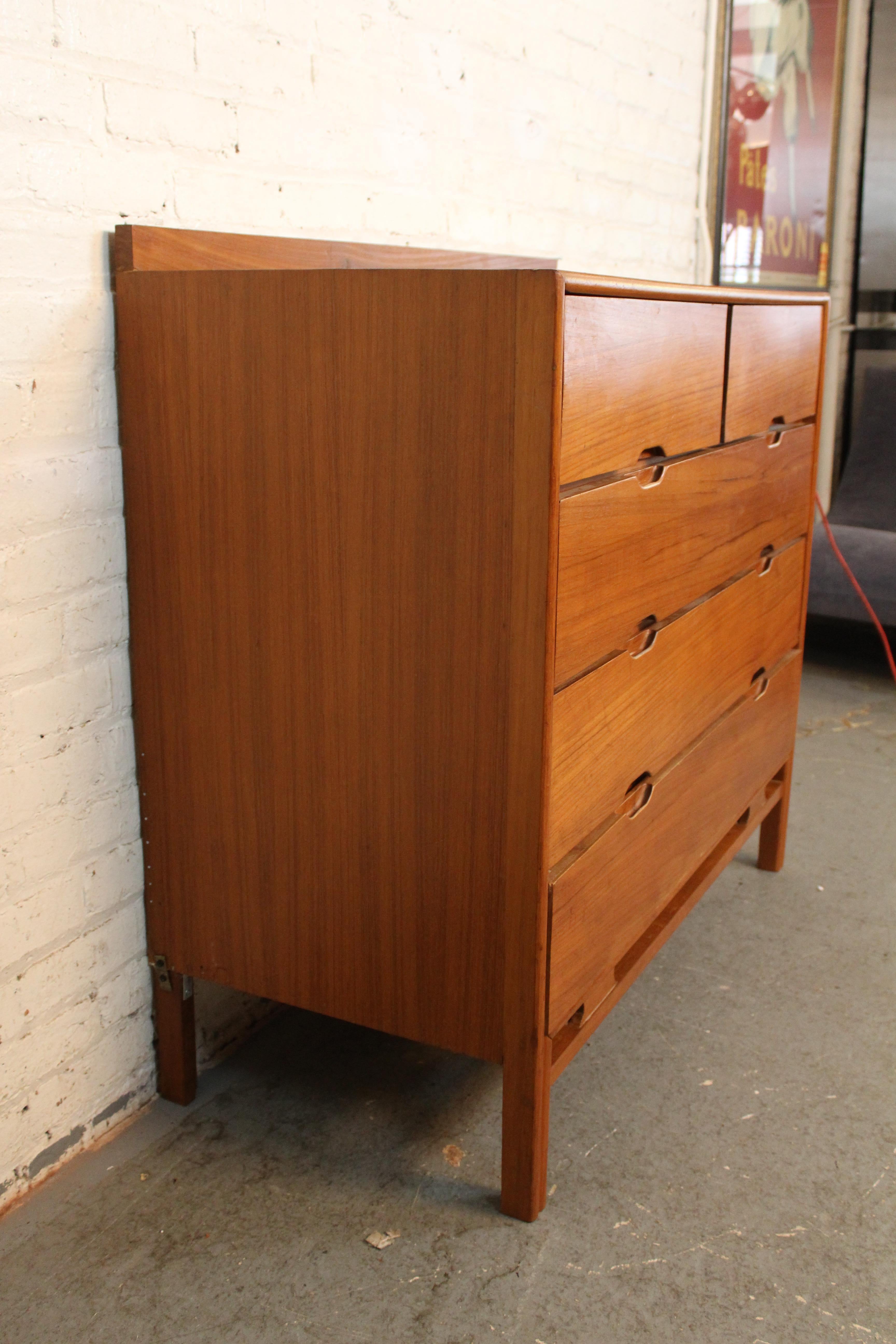 Vintage Mid-Century Scandinavian Modern Teak Dresser  In Fair Condition In Brooklyn, NY