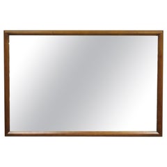 Espejo de Pared Grande Rectangular de Madera de Nogal Esculpida Vintage de Mediados de Siglo