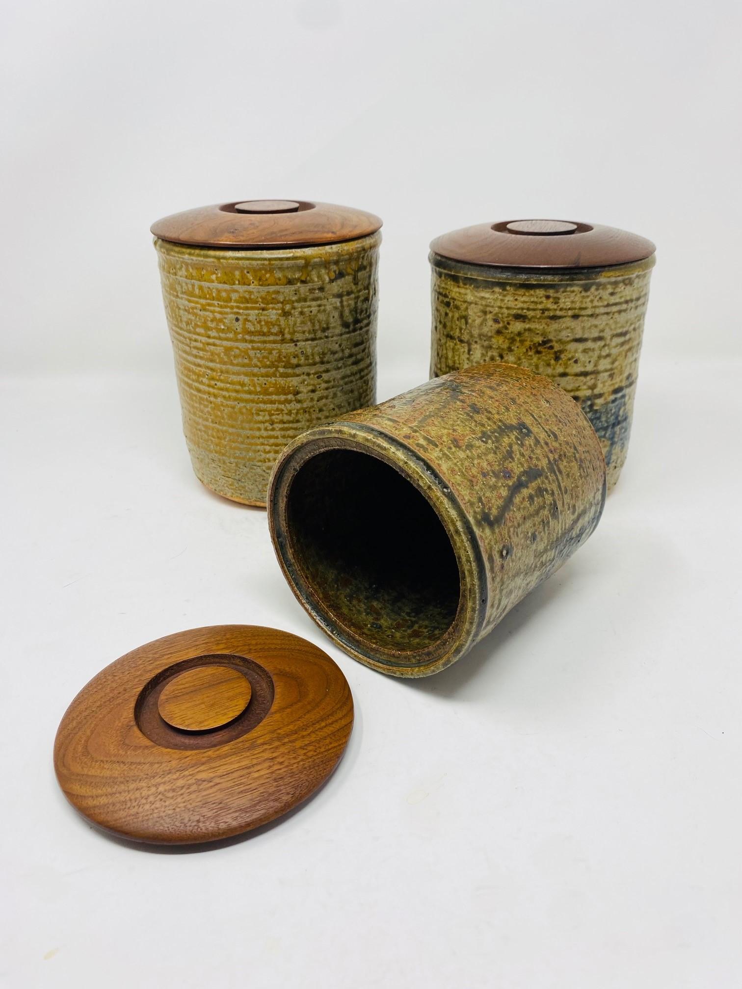 Vintage Mid-Century Set of 3 Ceramic Canisters with Wooden Lids Studio Pottery For Sale 2