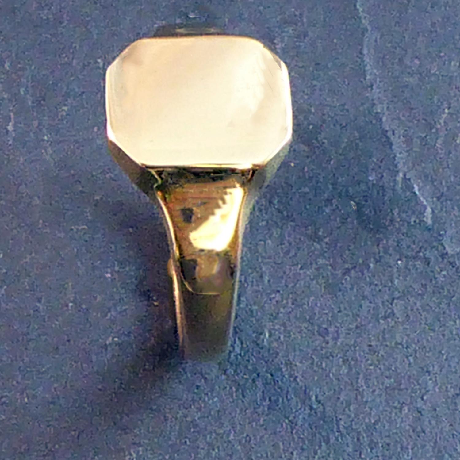 Vintage Midcentury Signet Ring, Yellow Gold 2