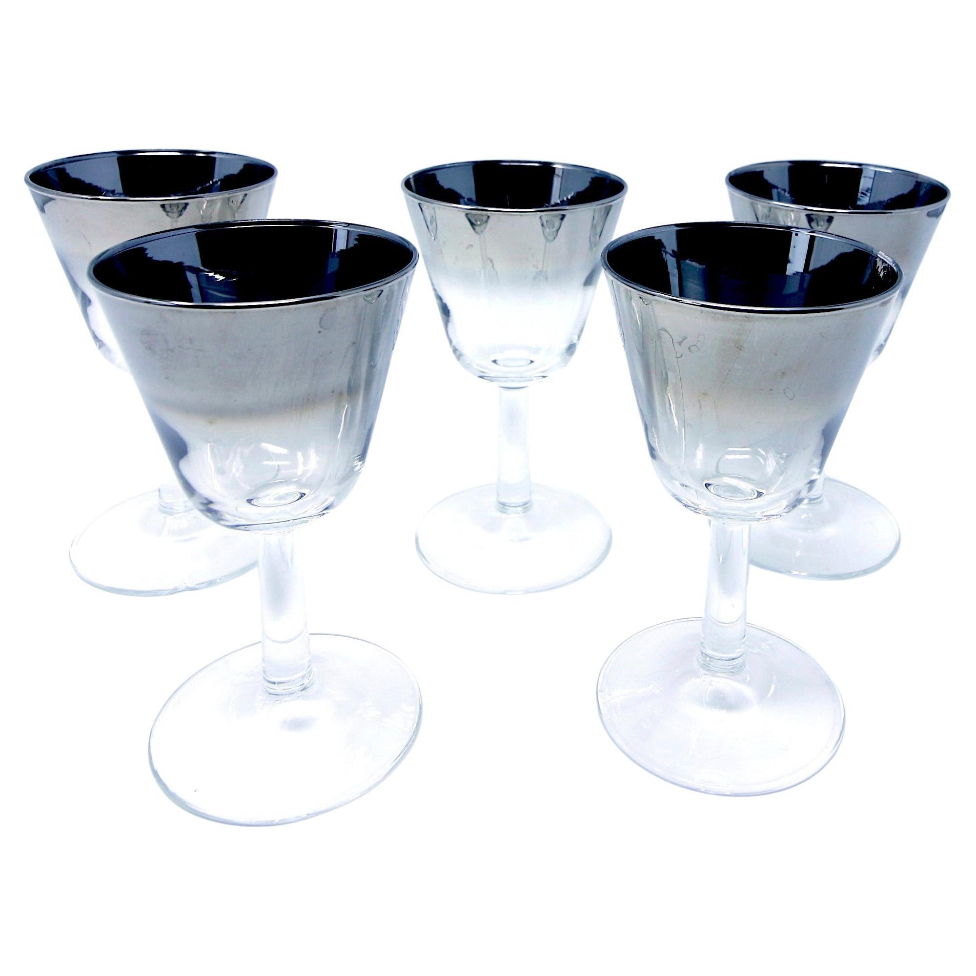 Verres d'appérimentation vintage du milieu du siècle dernier argentés, lot de 5, style Dorothy Thorpe en vente