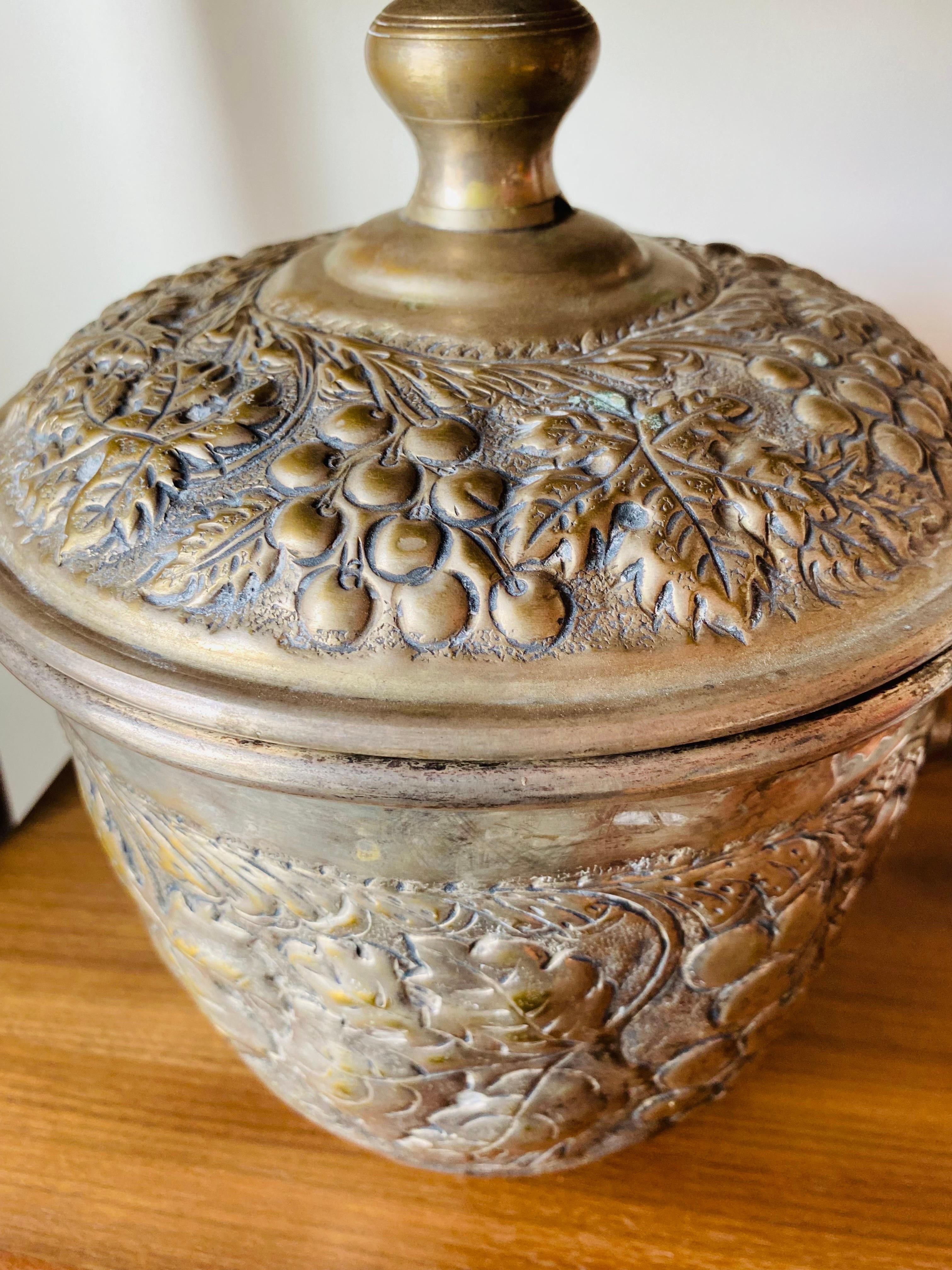 Vintage Mid Century Silver plated Repousse Ice Bucket with Tongs In Good Condition In San Diego, CA