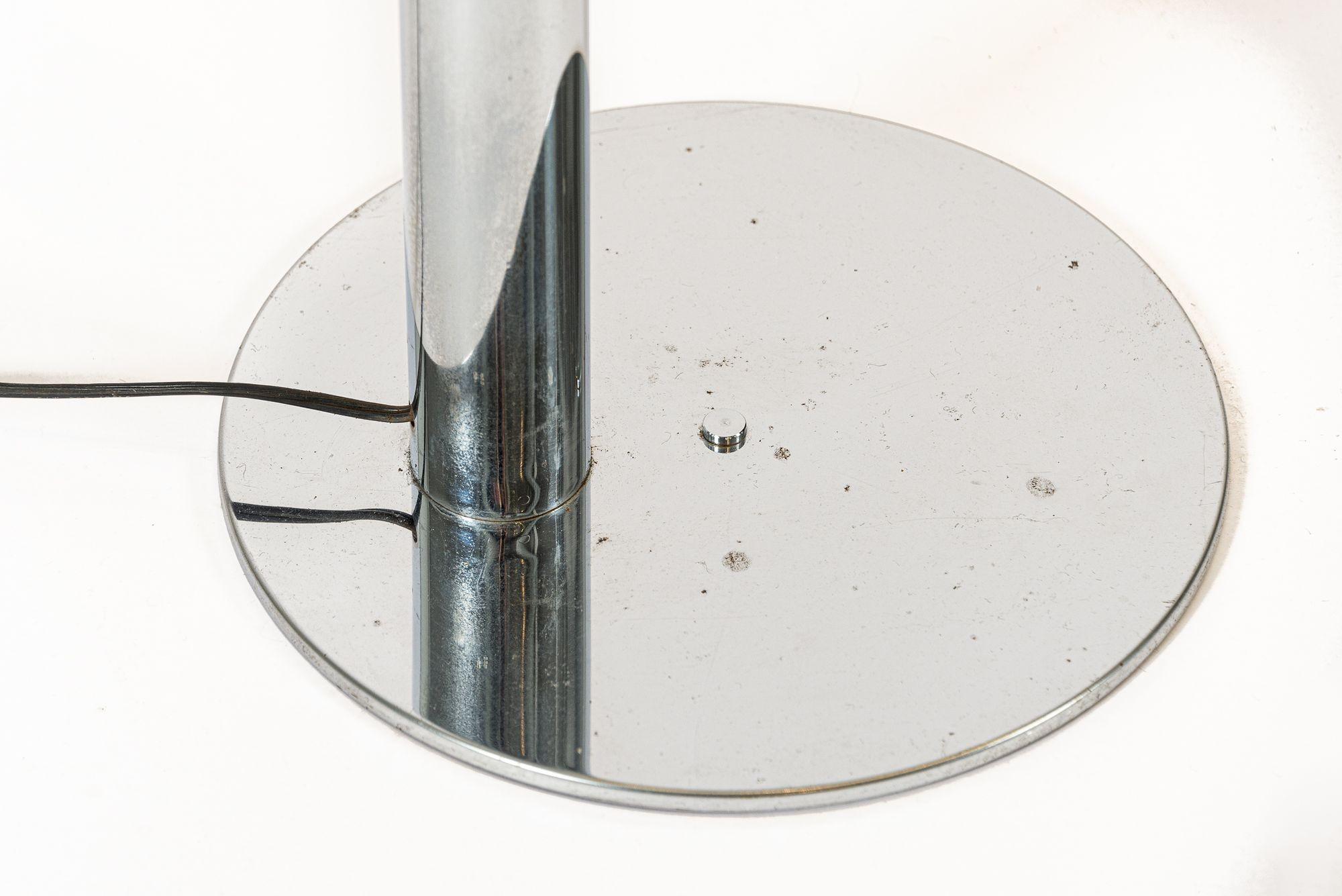 Vintage Mid Century Silver Tubular Steel Floor Lamp by Sonneman For Sale 2