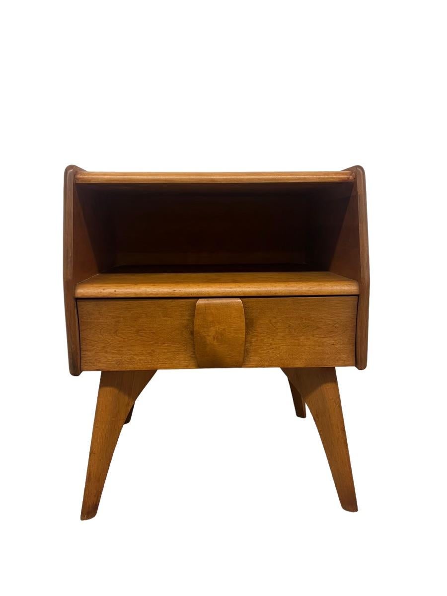 Vintage Mid Century Tisch aus massivem Ahornholz von Heywood Wakefield im Zustand „Gut“ im Angebot in Seattle, WA