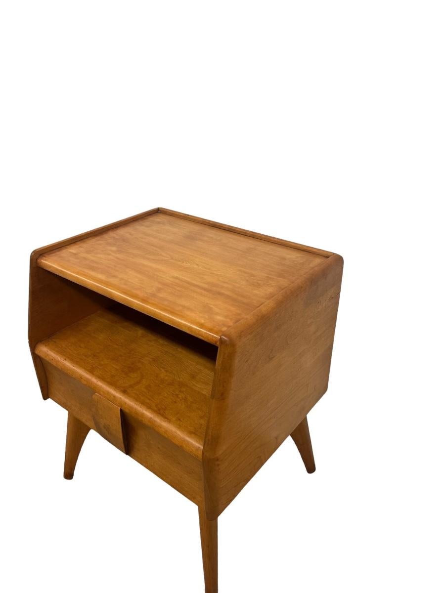 Vintage Mid Century Tisch aus massivem Ahornholz von Heywood Wakefield im Angebot 1