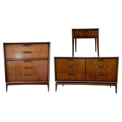 Vintage Mid Century massivem Nussbaum Kommode und End Tabelle Set Dovetailed Schubladen.