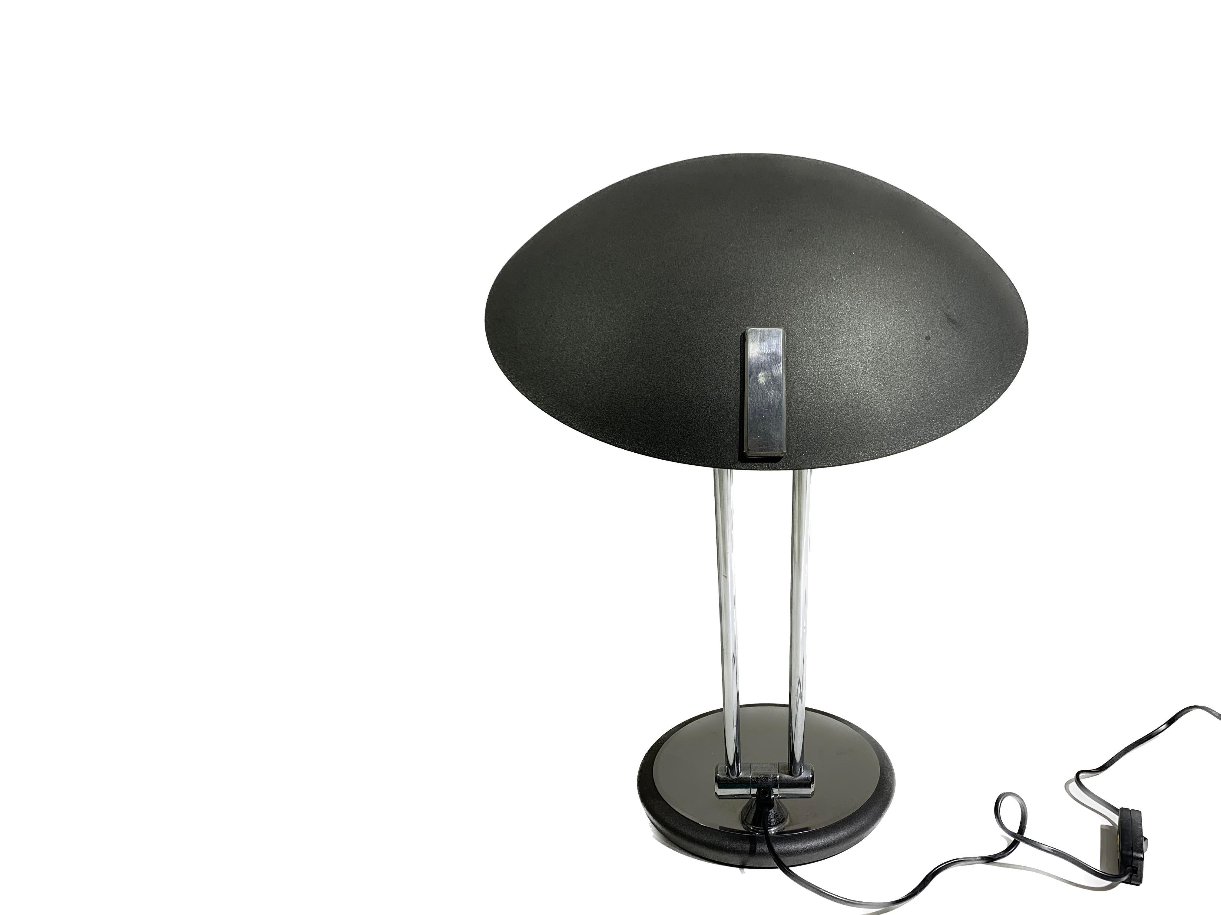 Vintage mid-century Soucoupe Table Lamp by Aluminor For Sale 9